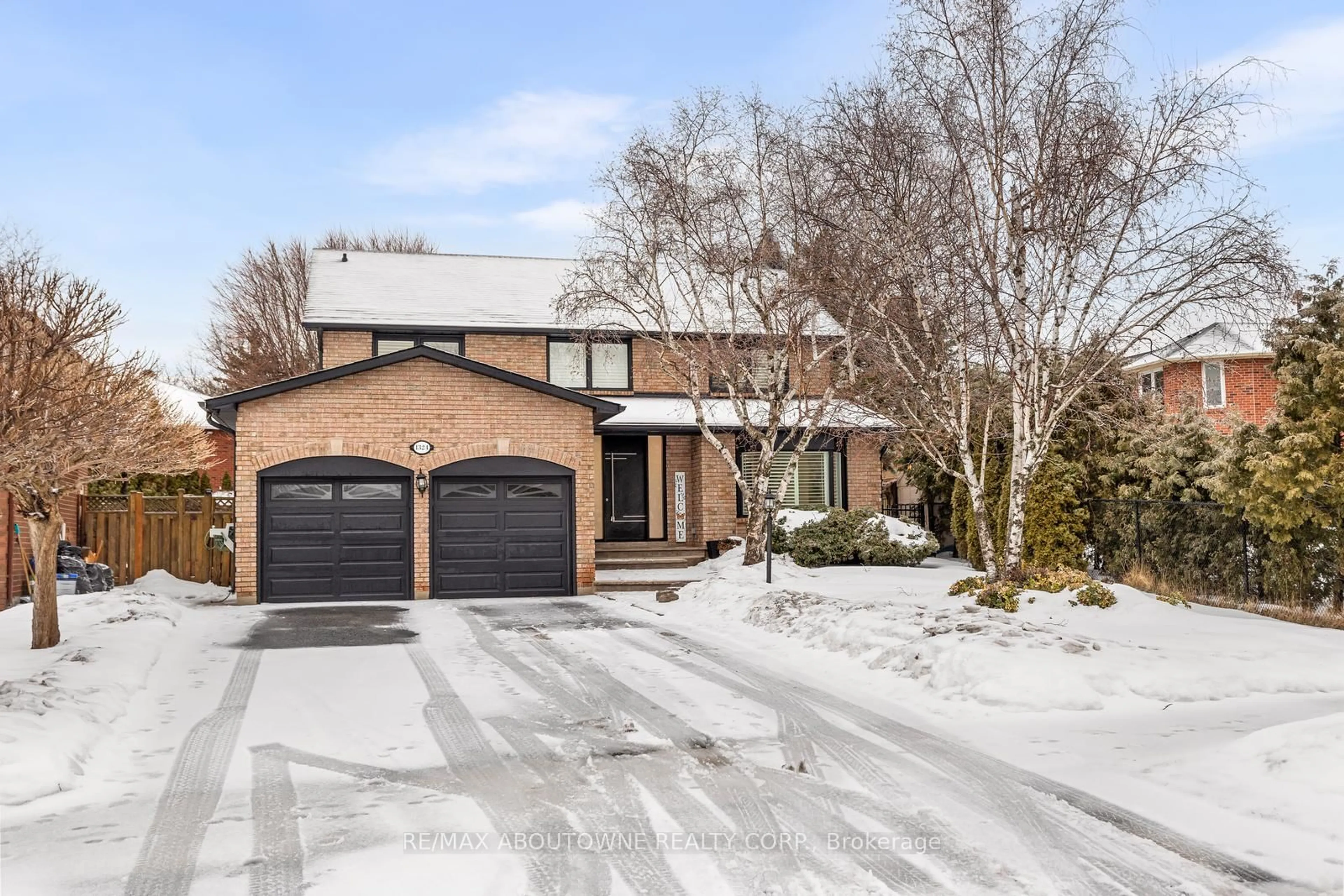 Home with brick exterior material, street for 1324 Birchcliff Dr, Oakville Ontario L6M 2A4