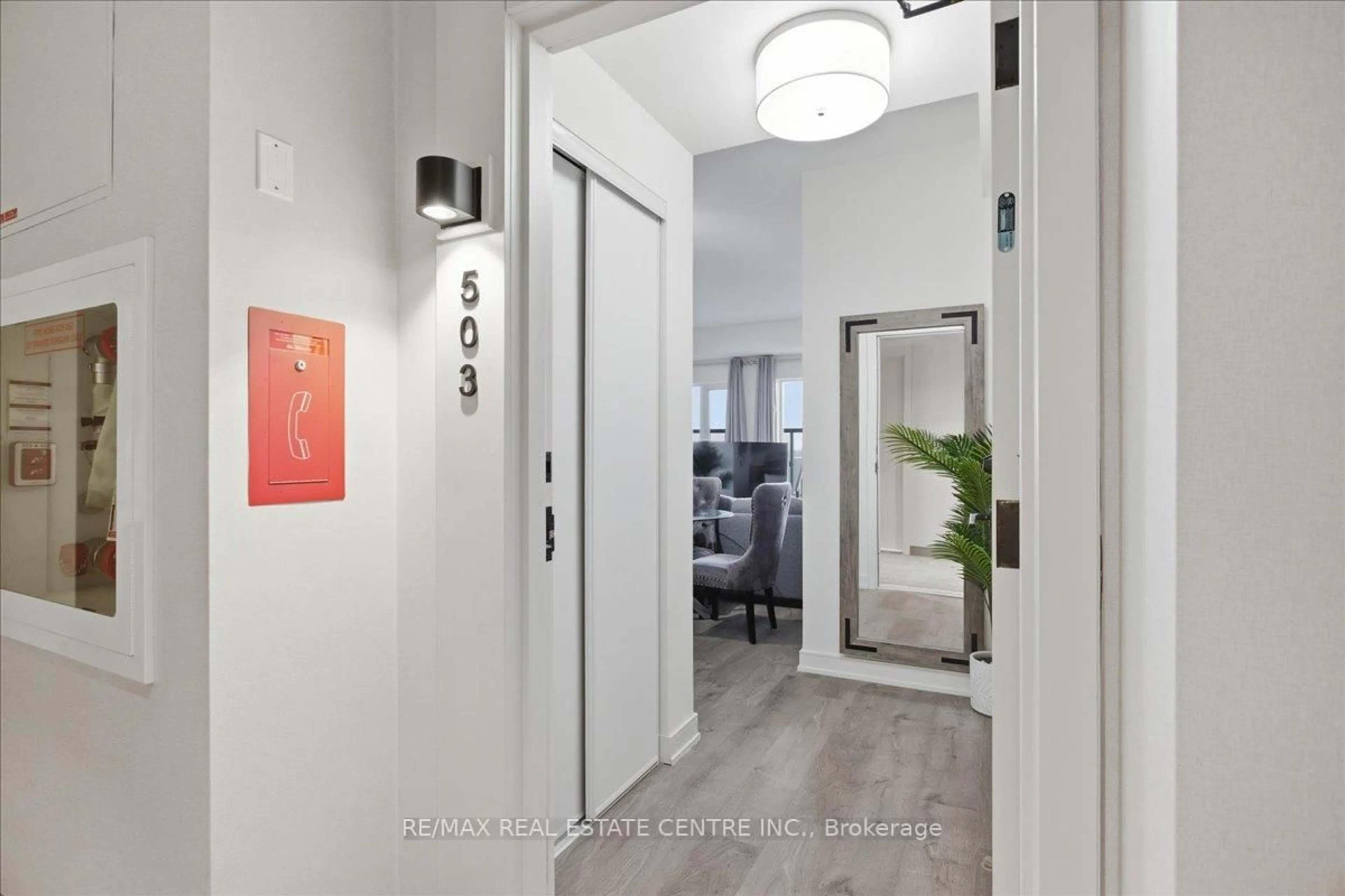 Indoor entryway for 8010 Derry Rd #503, Milton Ontario L9T 9N3