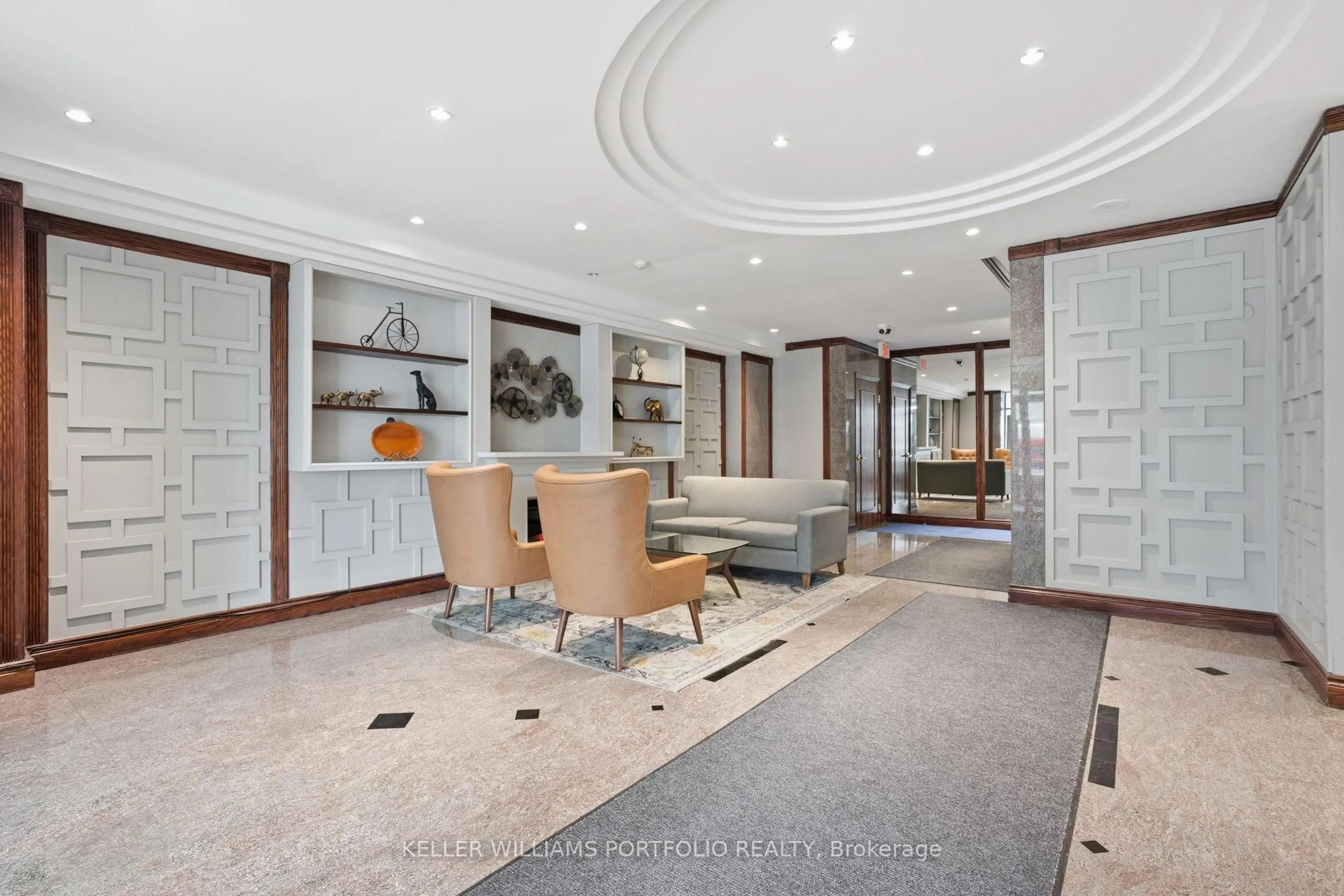 Lobby for 190 Manitoba St #802, Toronto Ontario M8Y 3Y8