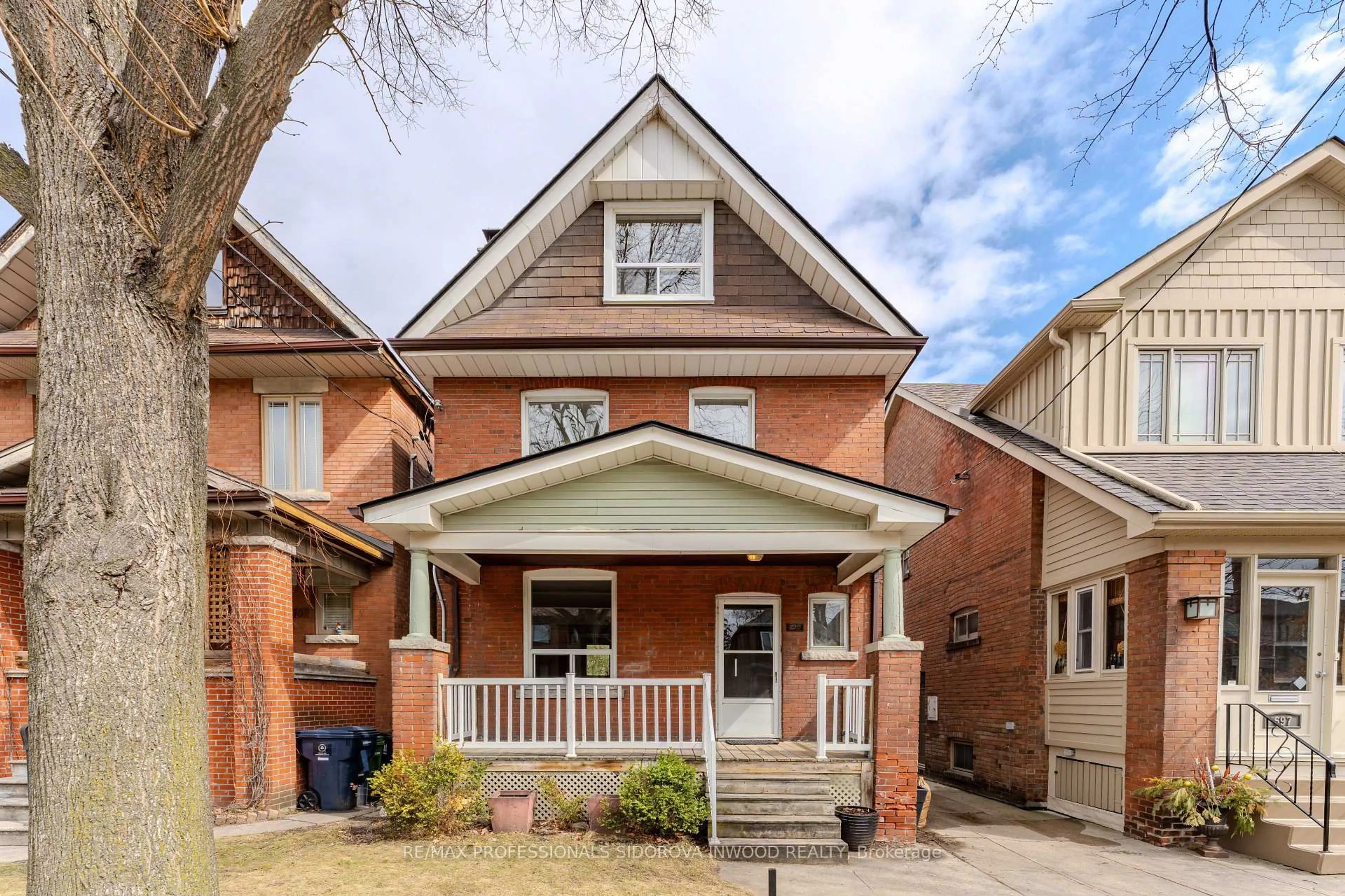 Unknown for 699 Windermere Ave, Toronto Ontario M6S 3M2