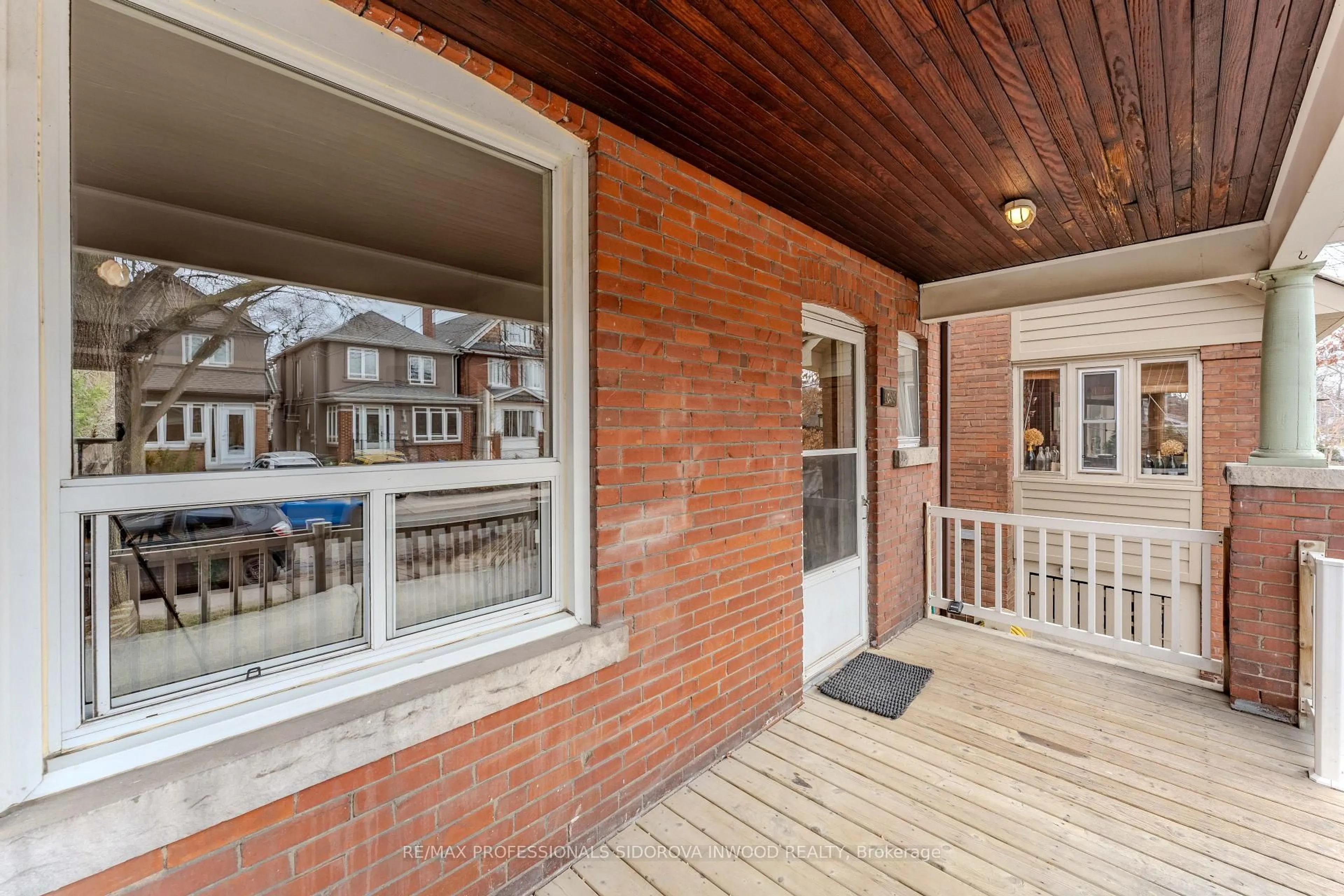 Unknown for 699 Windermere Ave, Toronto Ontario M6S 3M2