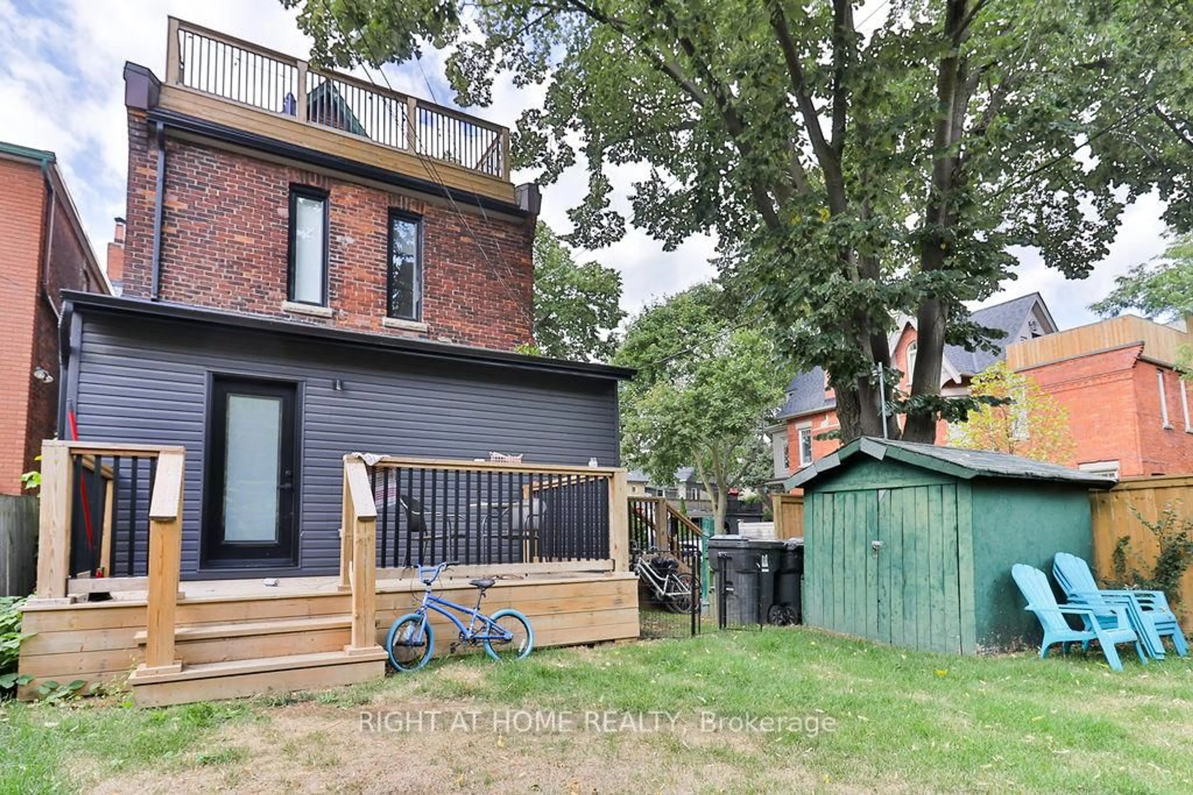 Home with brick exterior material, street for 45 Brock Ave, Toronto Ontario M6K 2K9