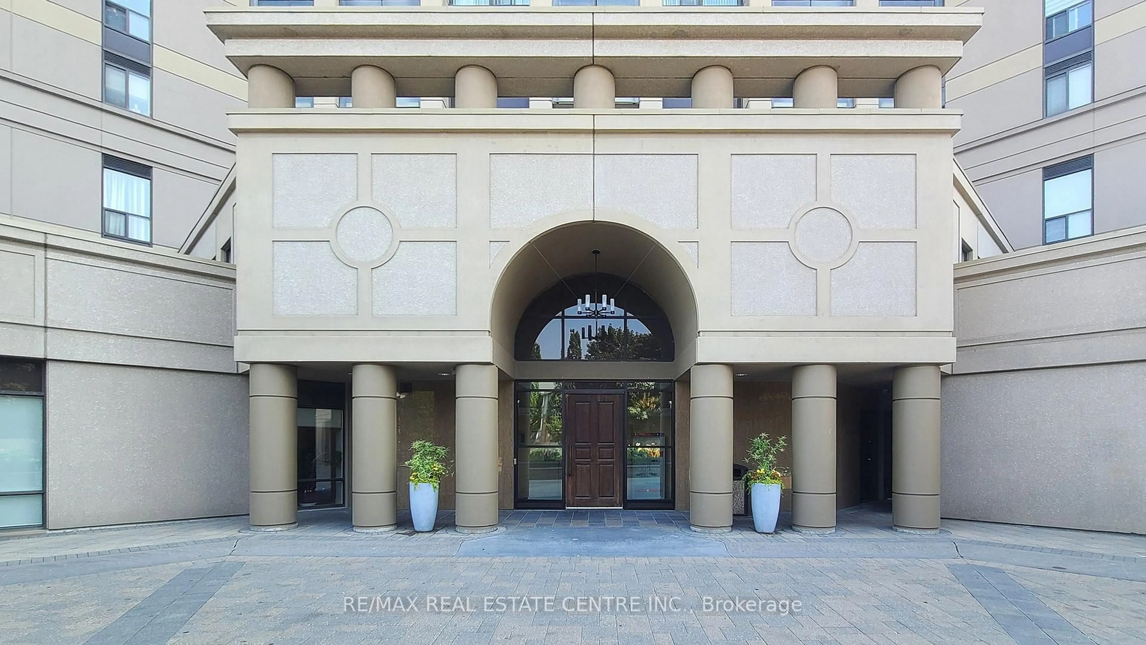 Unknown for 220 Forum Dr #613, Mississauga Ontario L4Z 4K1