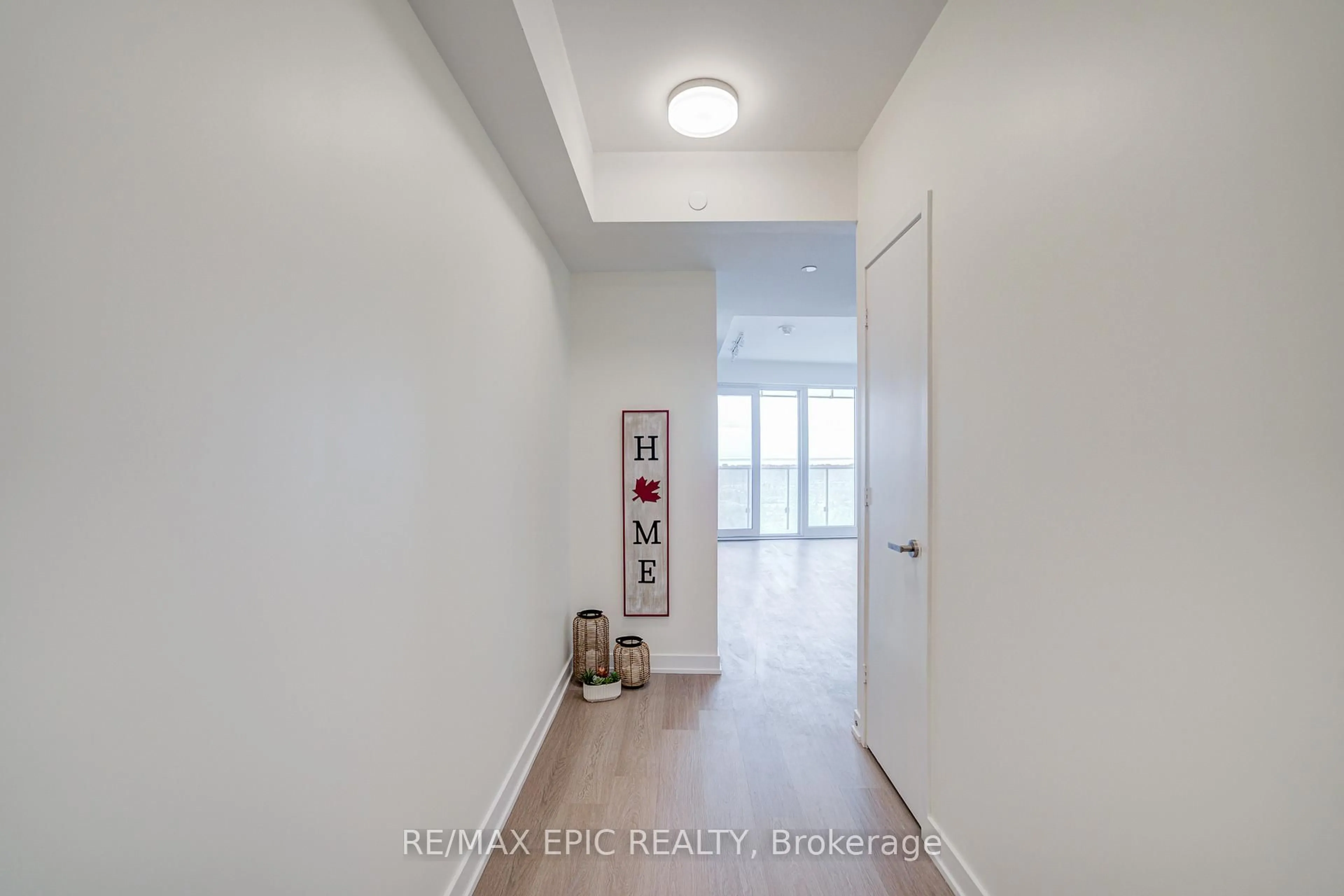 Indoor entryway for 3883 Quartz Rd #2709, Mississauga Ontario L5B 0M4