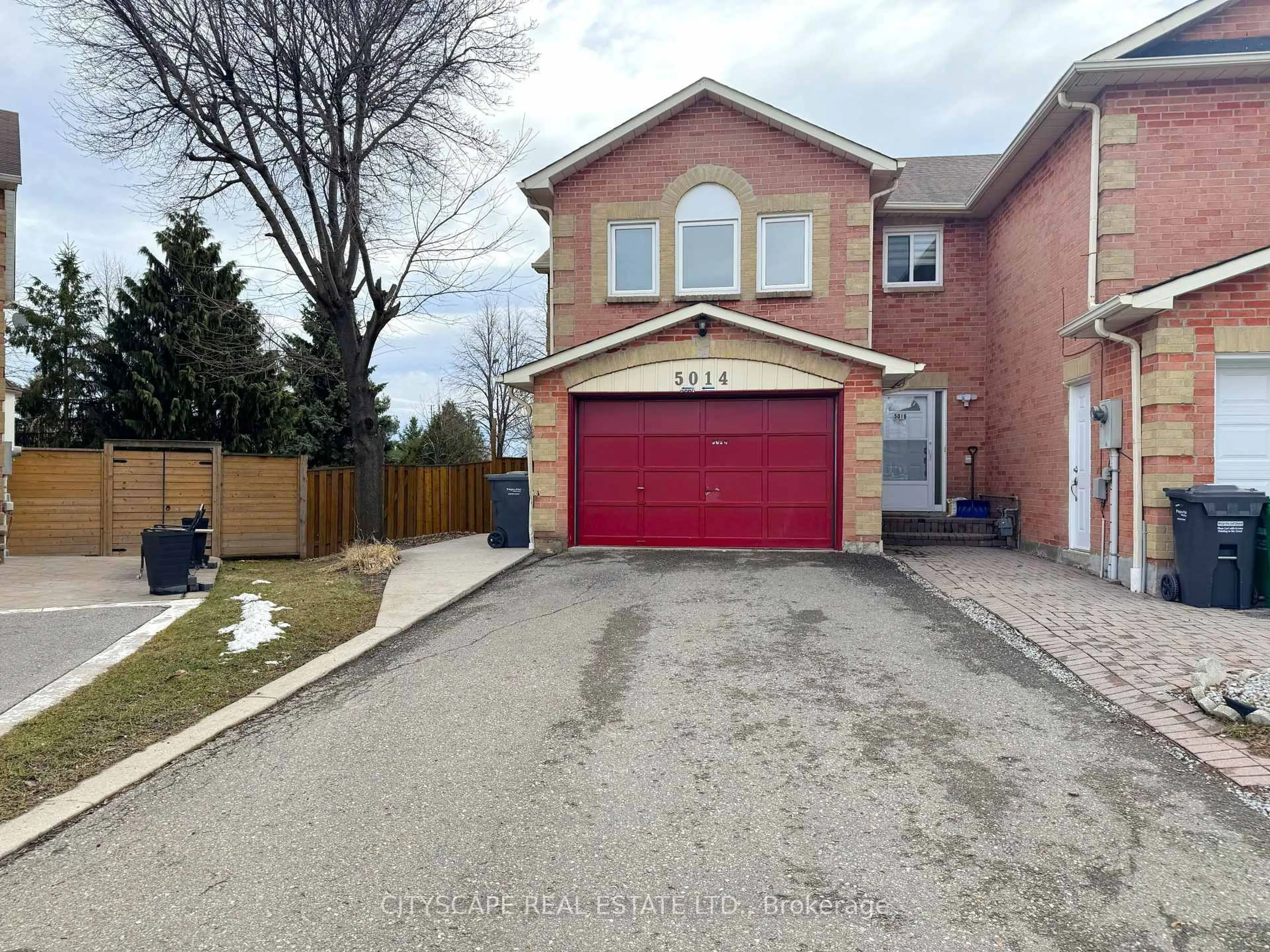 Home with brick exterior material, street for 5014 Rundle Crt, Mississauga Ontario L5M 4A3