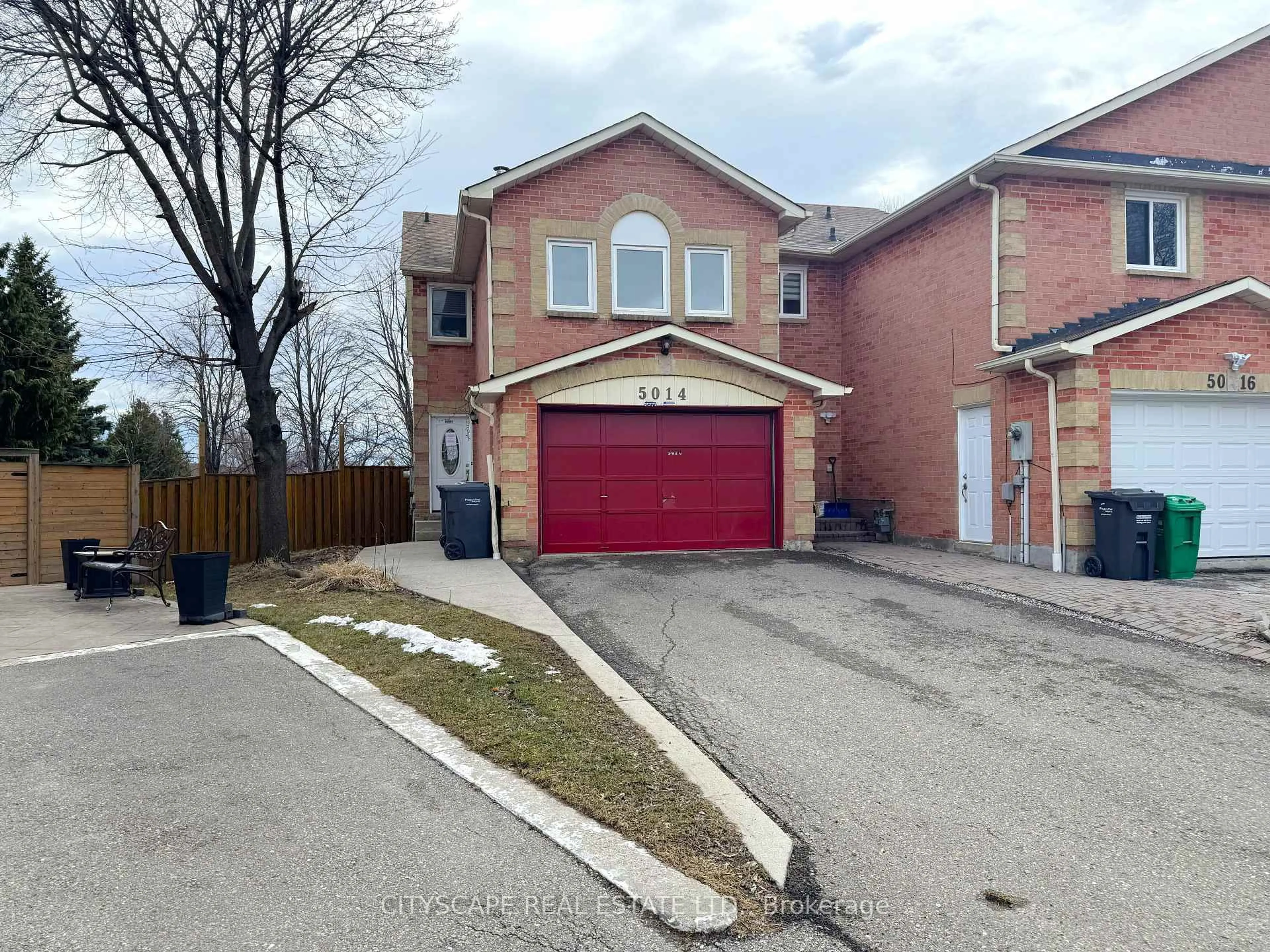 Home with brick exterior material, street for 5014 Rundle Crt, Mississauga Ontario L5M 4A3
