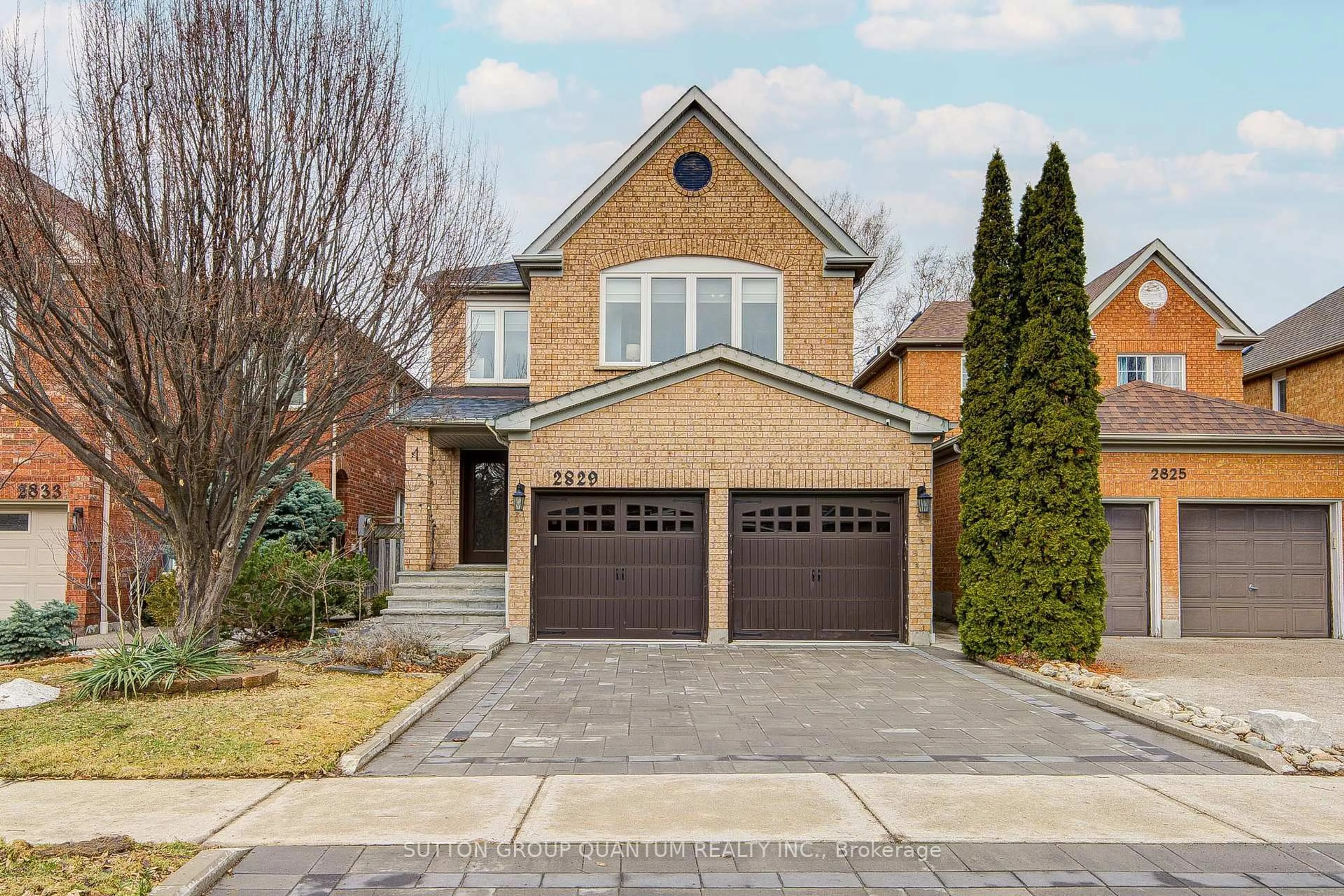Home with brick exterior material, street for 2829 Cartwright Cres, Mississauga Ontario L5M 5W4
