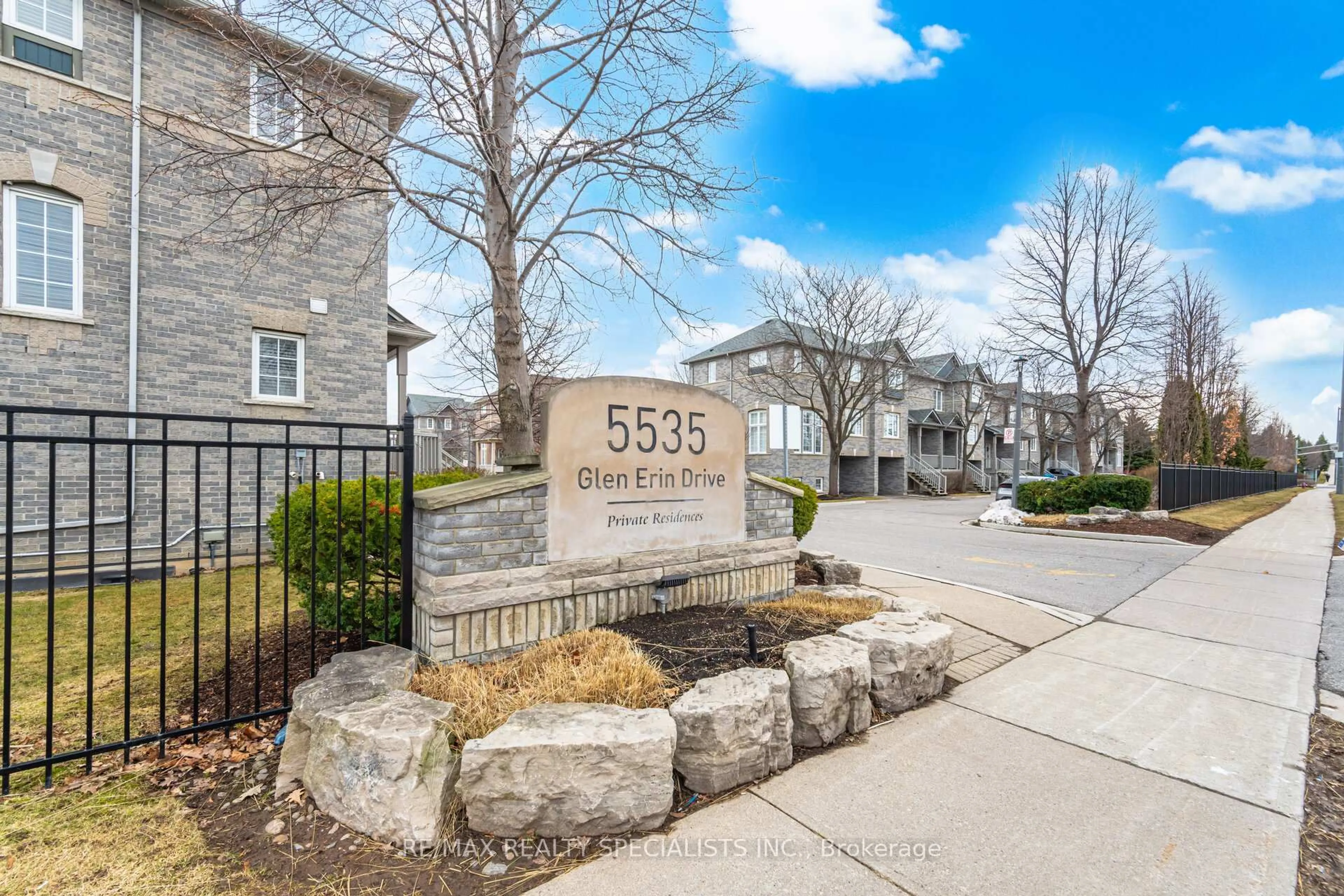 Unknown for 5535 Glen Erin Dr #77, Mississauga Ontario L5M 6H1