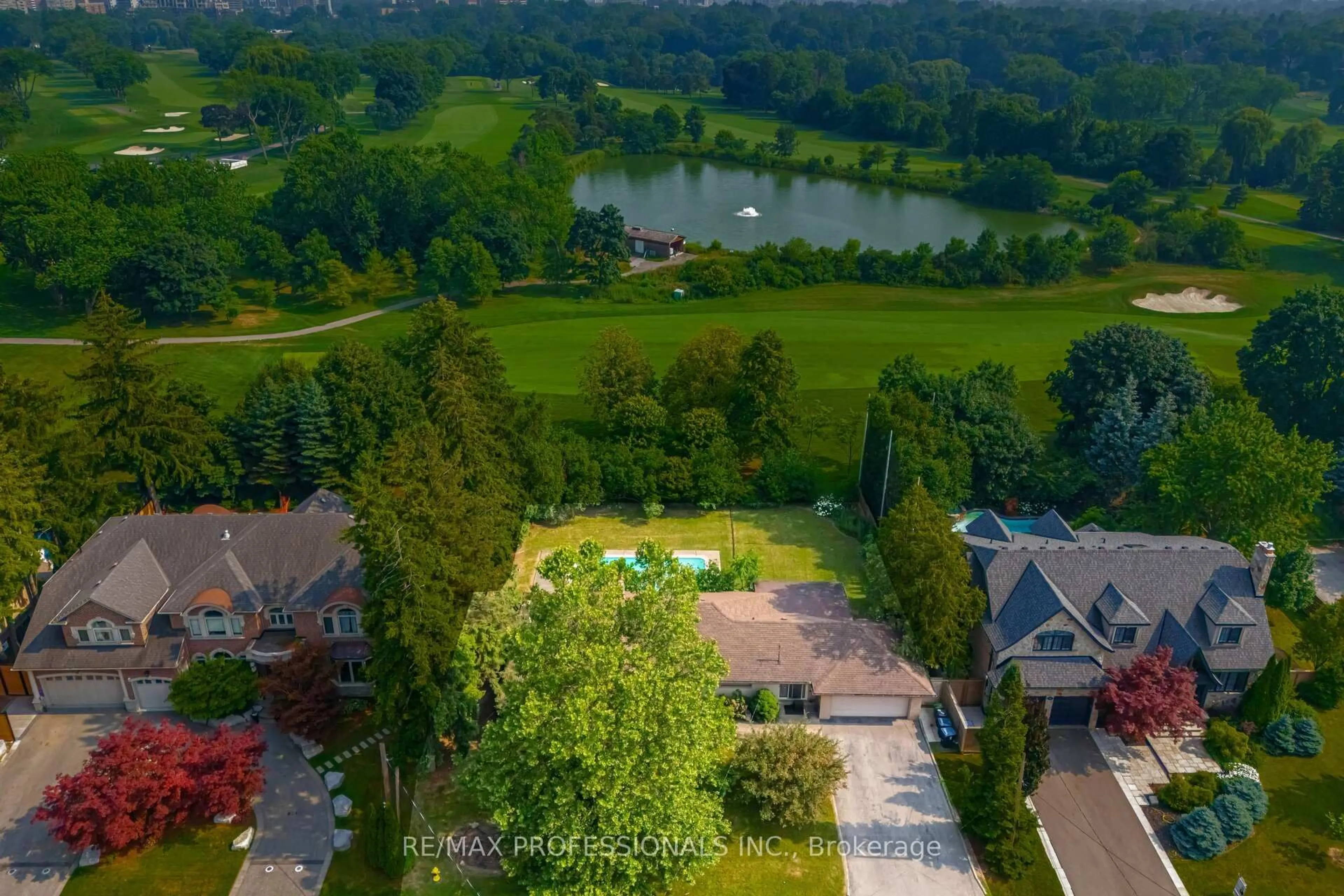 A pic from outside/outdoor area/front of a property/back of a property/a pic from drone, water/lake/river/ocean view for 55 Bywood Dr, Toronto Ontario M9A 1M1
