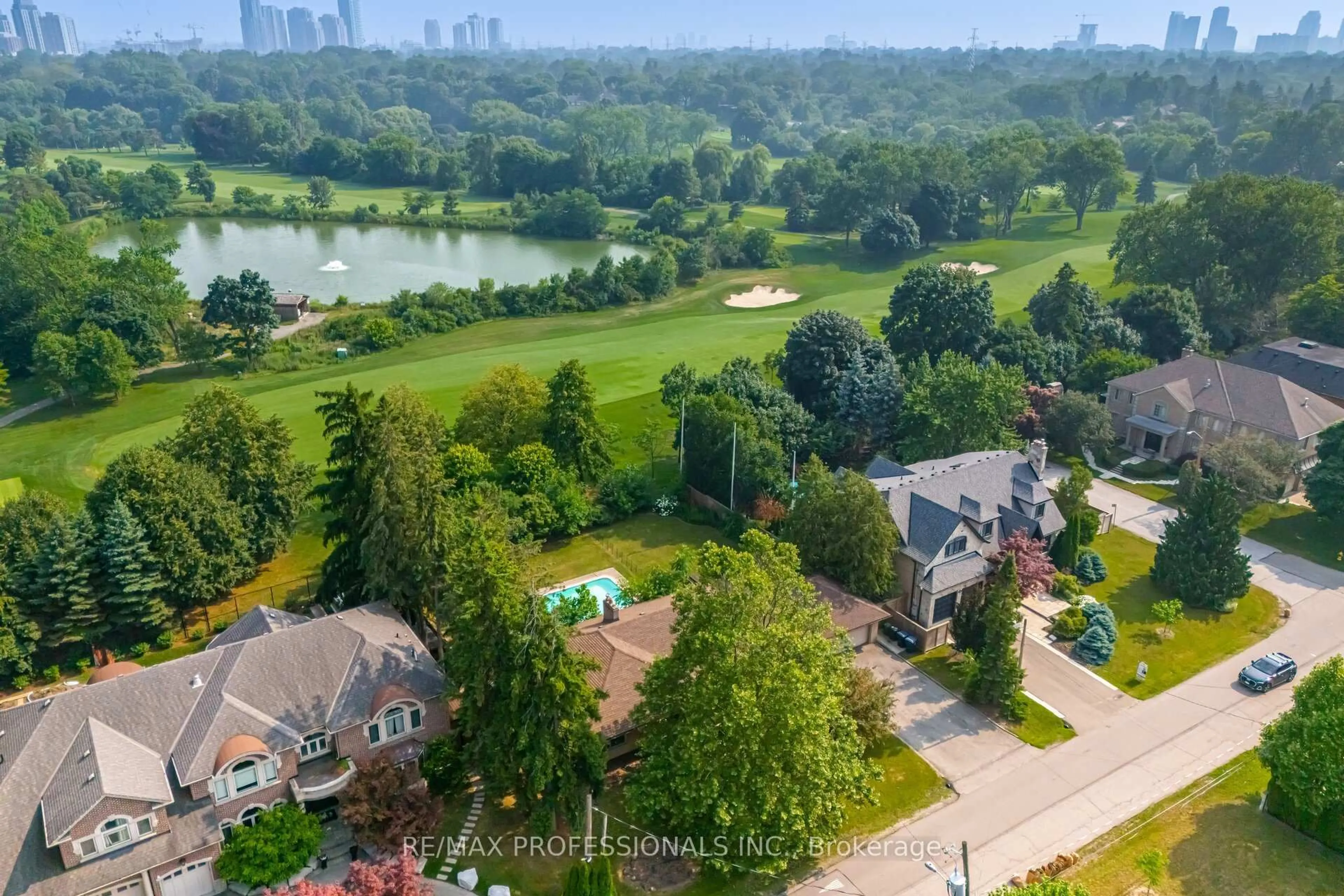 A pic from outside/outdoor area/front of a property/back of a property/a pic from drone, water/lake/river/ocean view for 55 Bywood Dr, Toronto Ontario M9A 1M1