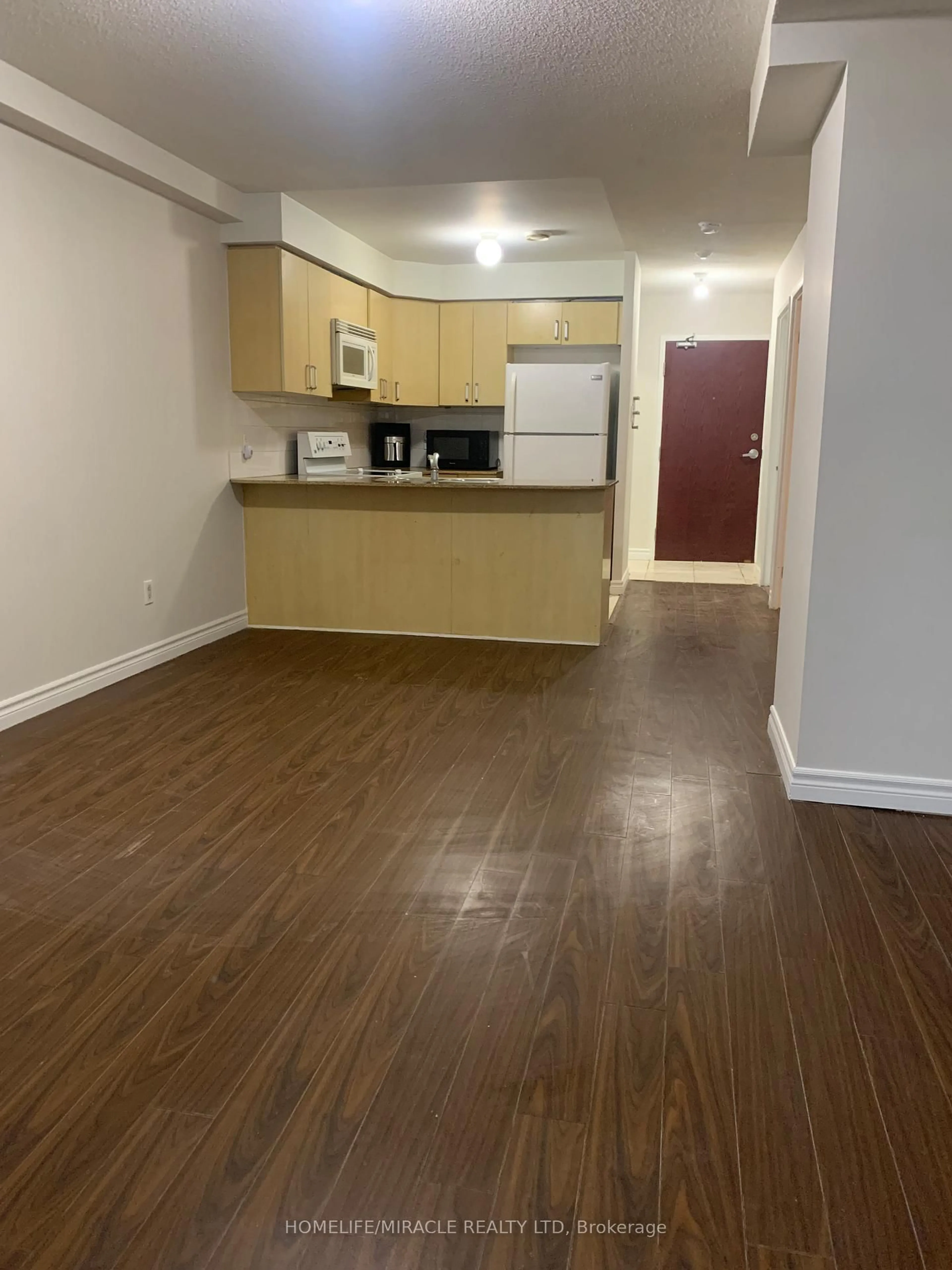 A pic of a room for 7405 Goreway Dr #514, Mississauga Ontario L4T 0A3