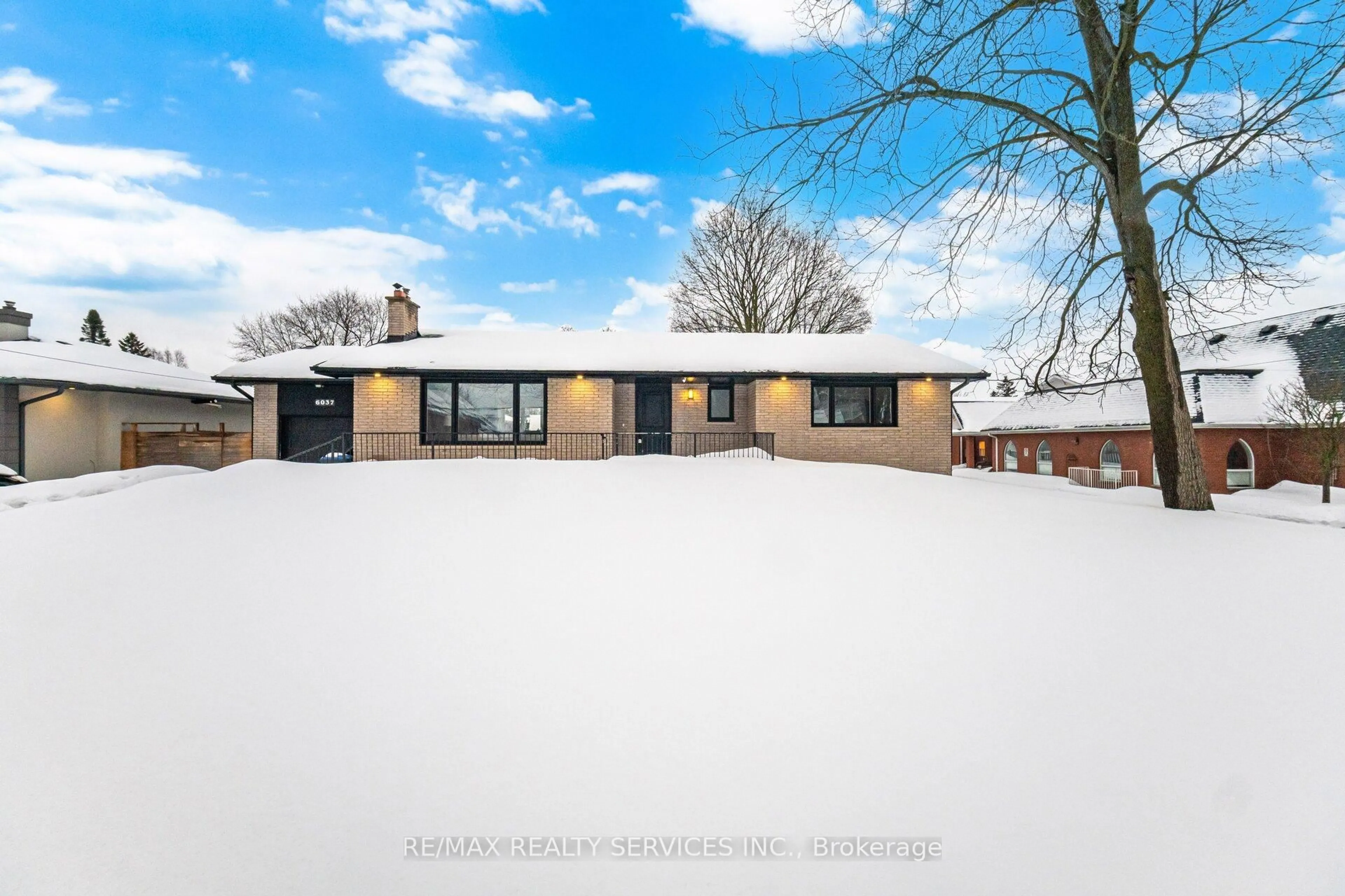 A pic from outside/outdoor area/front of a property/back of a property/a pic from drone, street for 6037 Old Church Rd, Caledon Ontario L7C 1H8
