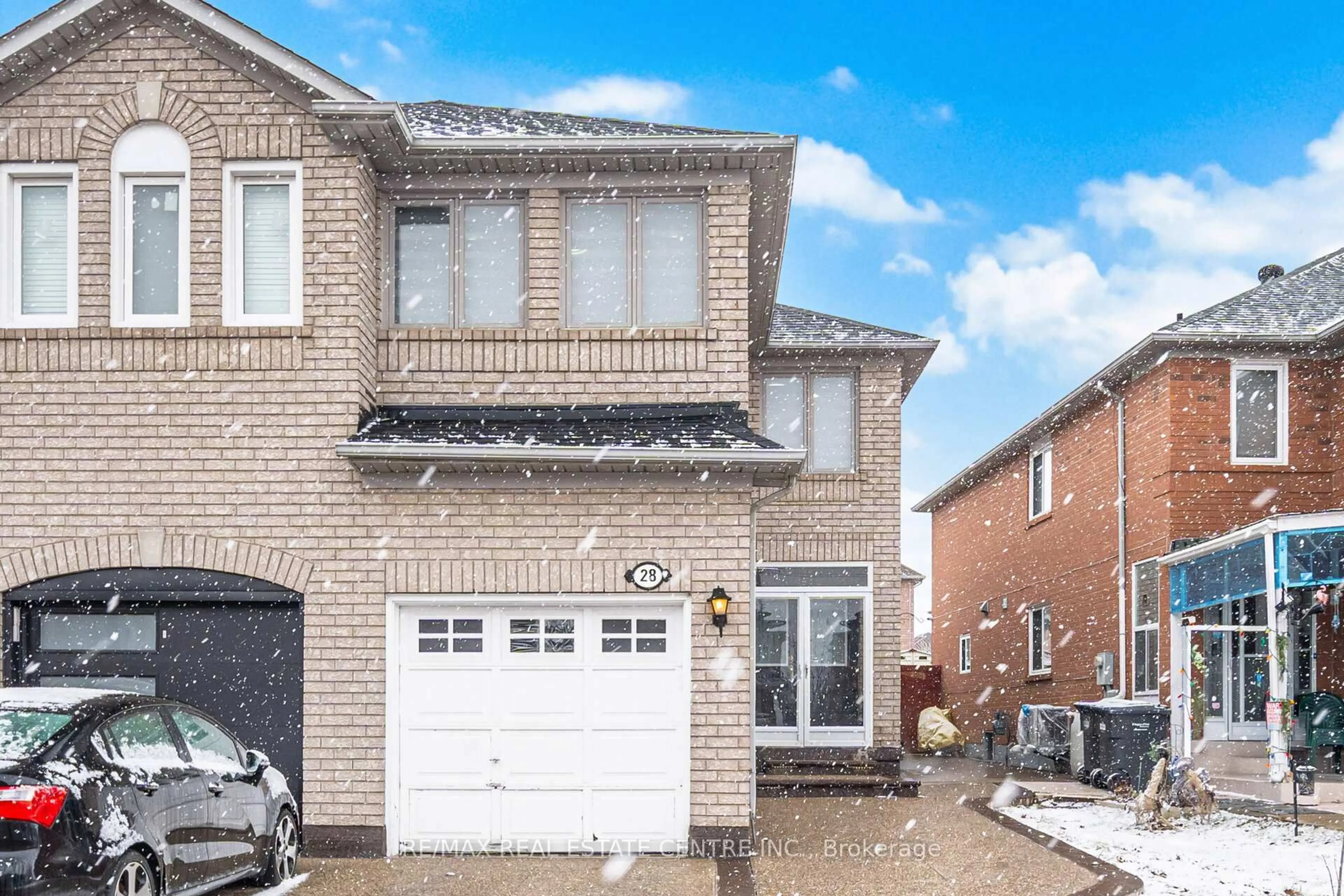 Home with brick exterior material, street for 28 Mount Fuji Cres, Brampton Ontario L6R 2L3