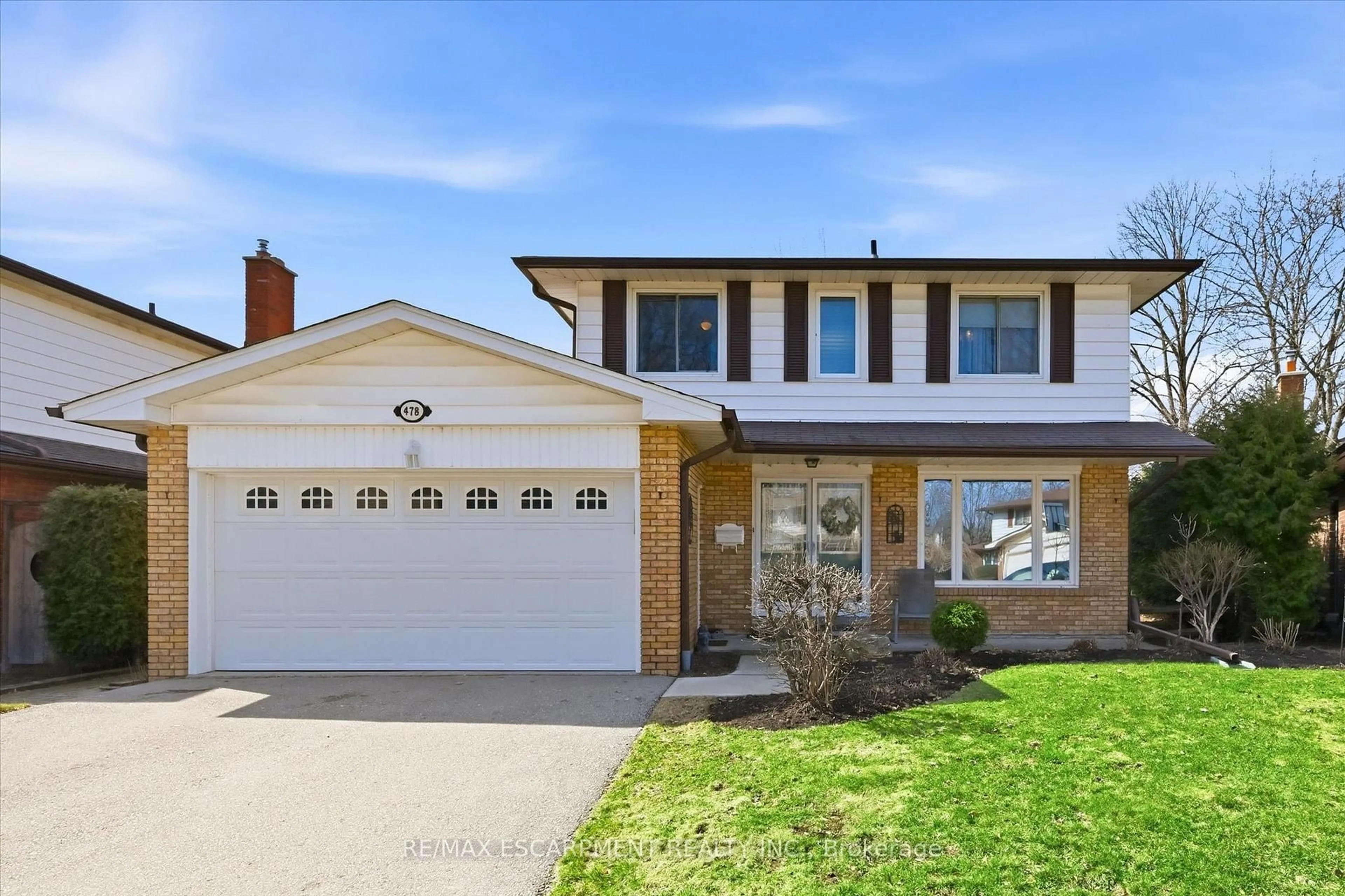Home with brick exterior material, street for 478 Featherstone Crt, Burlington Ontario L7L 5K1