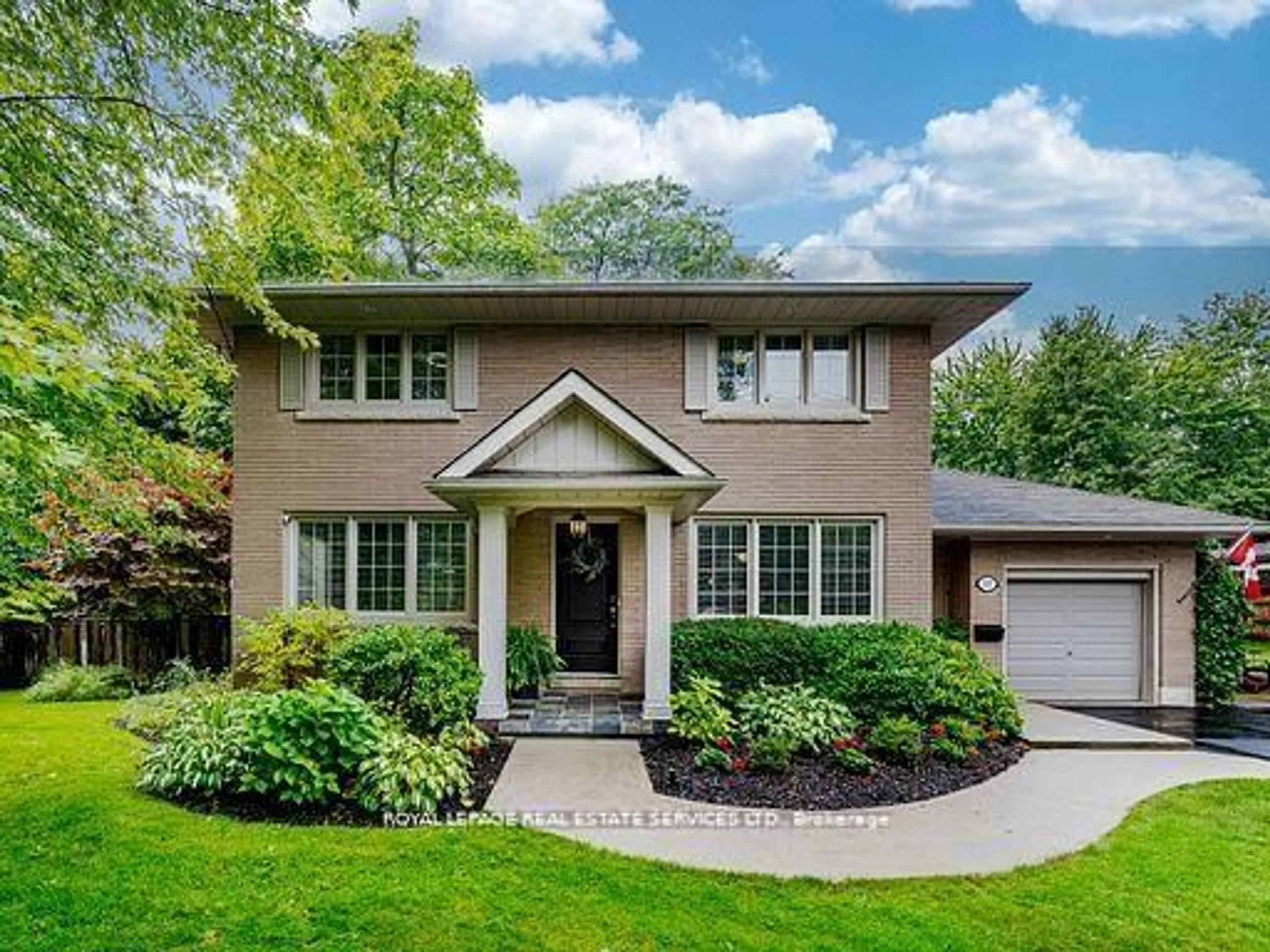 Unknown for 153 Elliott St, Brampton Ontario L6Y 1W7