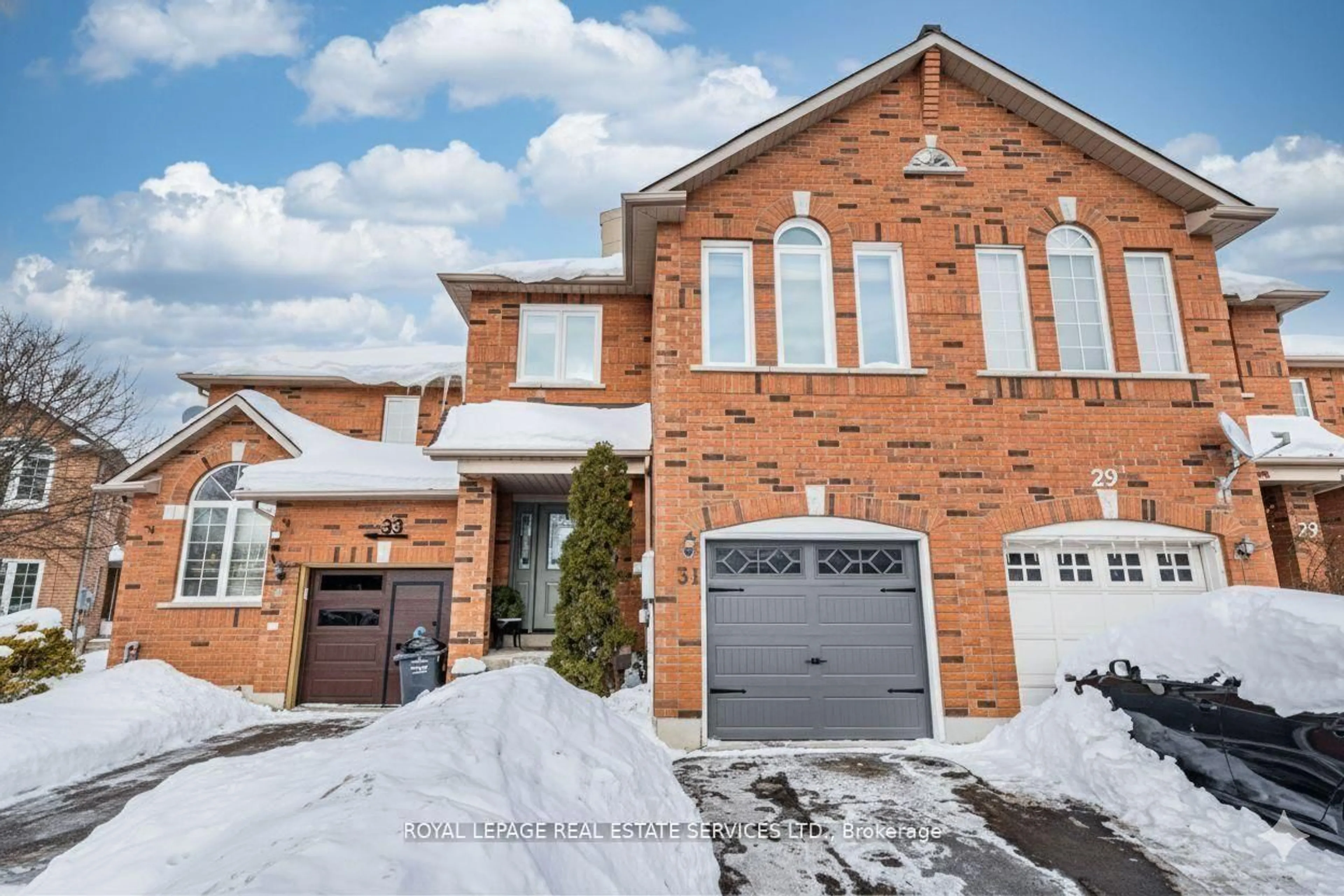 Home with brick exterior material, street for 31 Berkindale Crt, Brampton Ontario L6Y 5G1