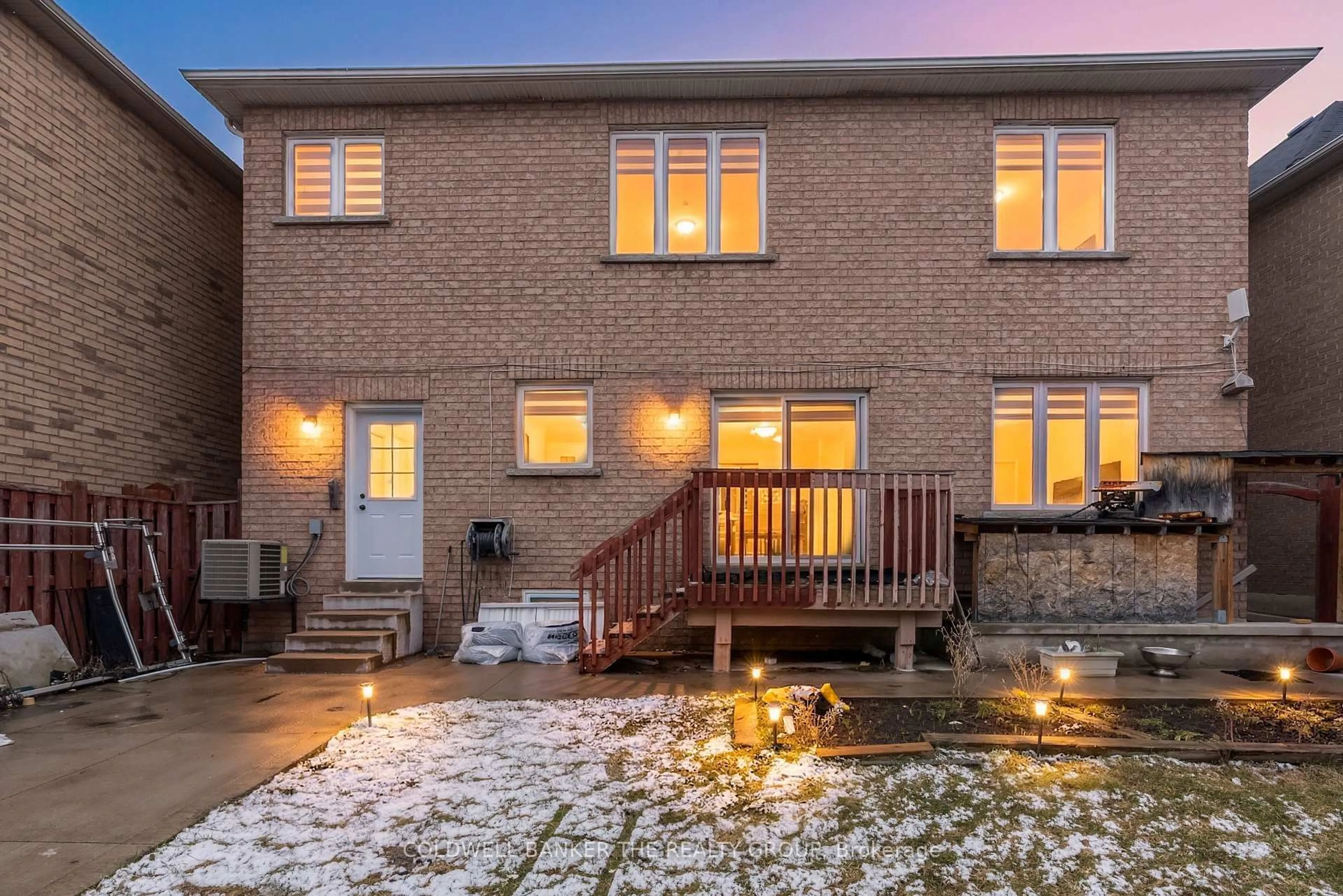 Patio, street for 11 Footbridge Cres, Brampton Ontario L6R 0K5