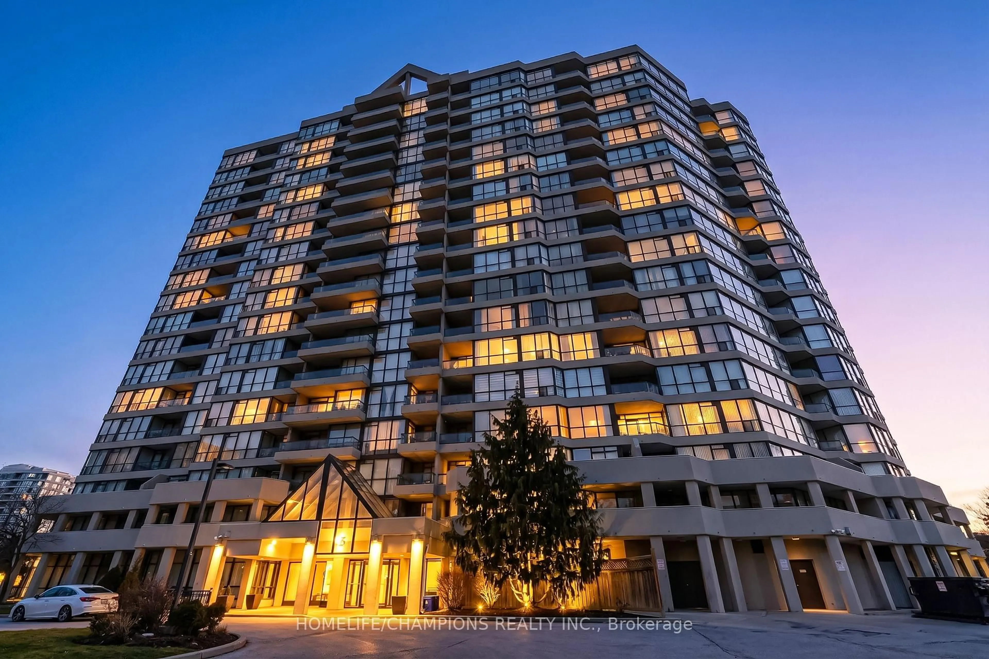 Patio, building for 5 Rowntree Rd #1403, Toronto Ontario M9V 5G9