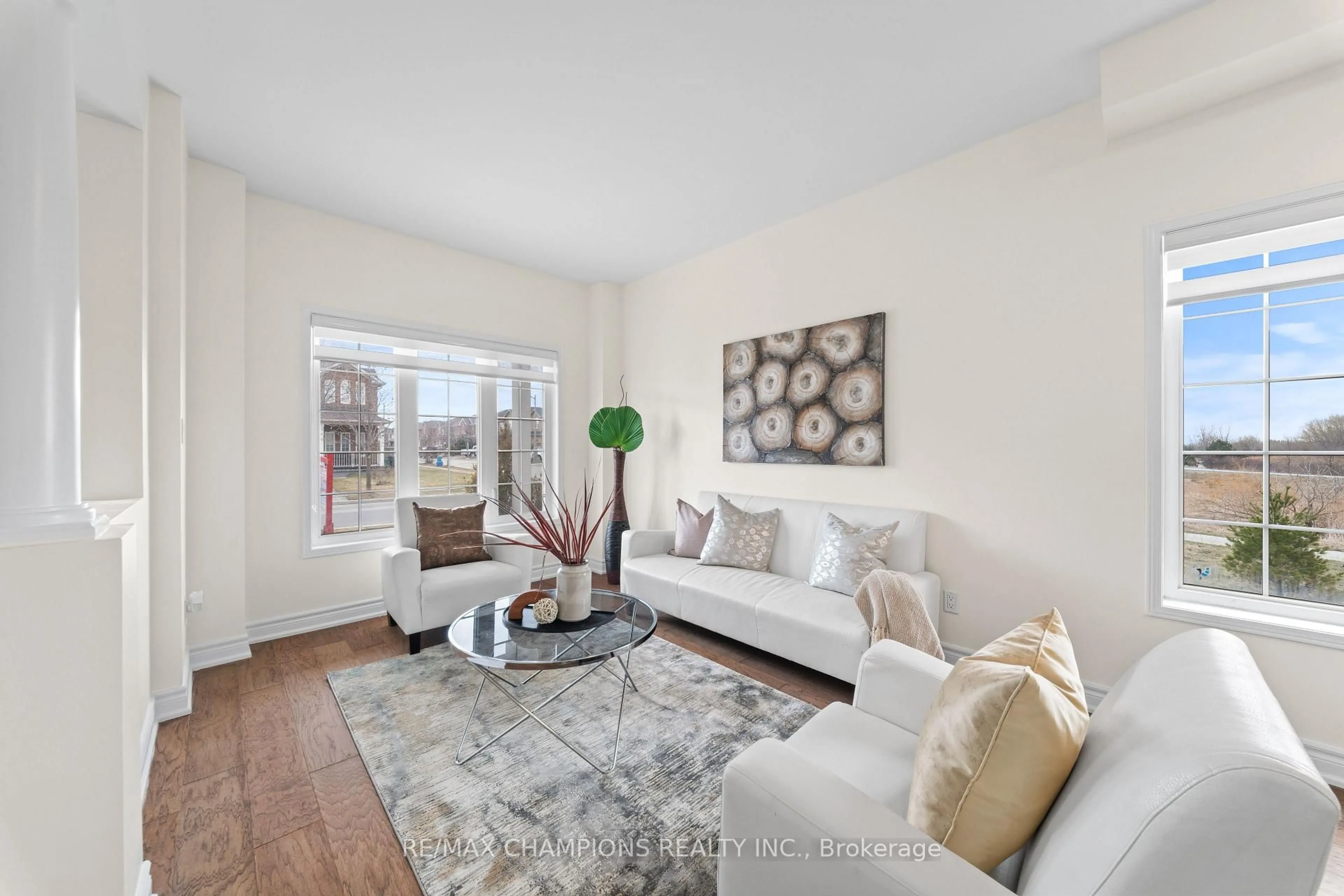 Living room with furniture, unknown for 42 Abbotsbury Dr, Brampton Ontario L6X 0S3