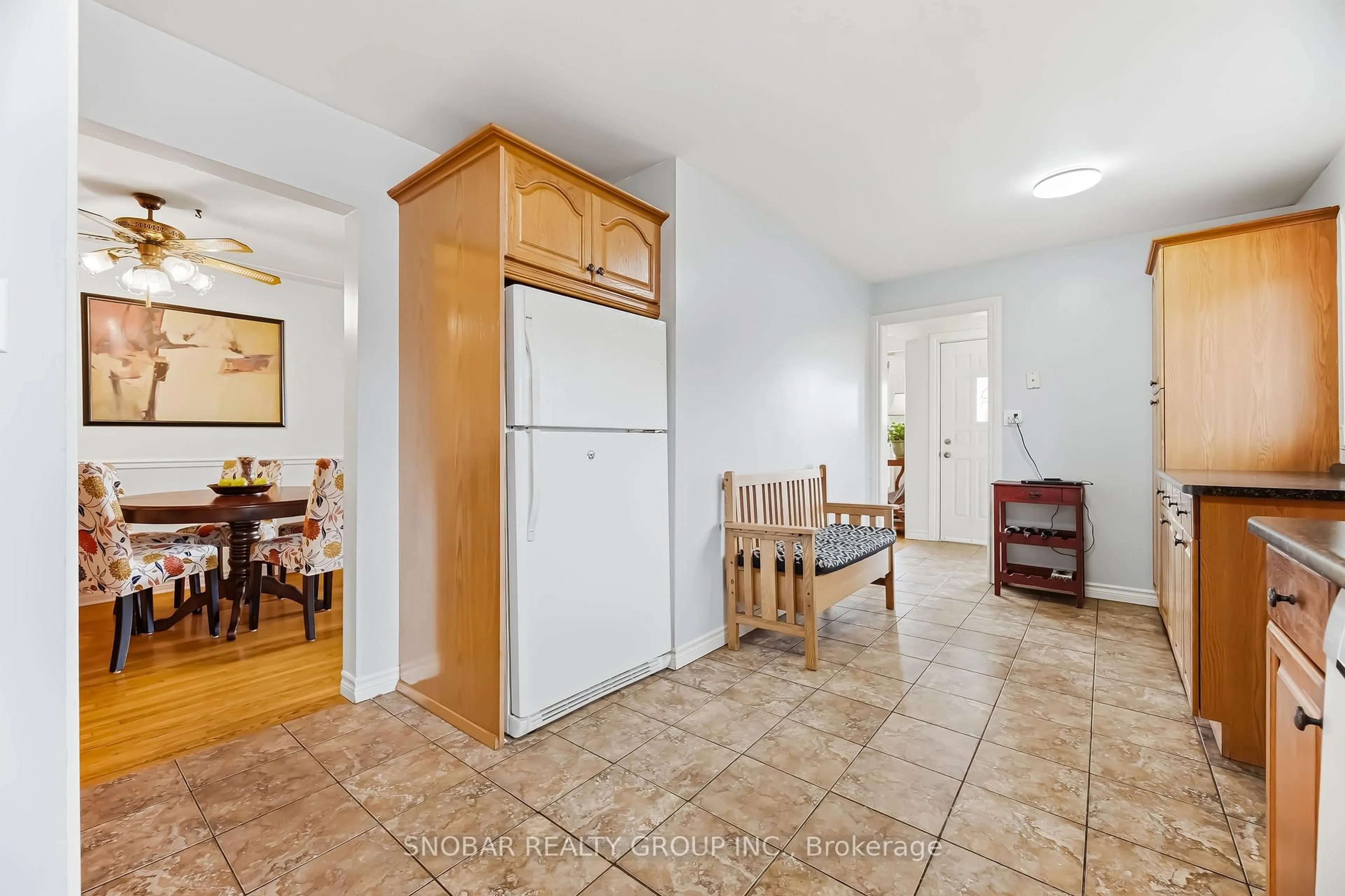 Unknown for 1229 Shadeland Dr, Mississauga Ontario L5C 1P2