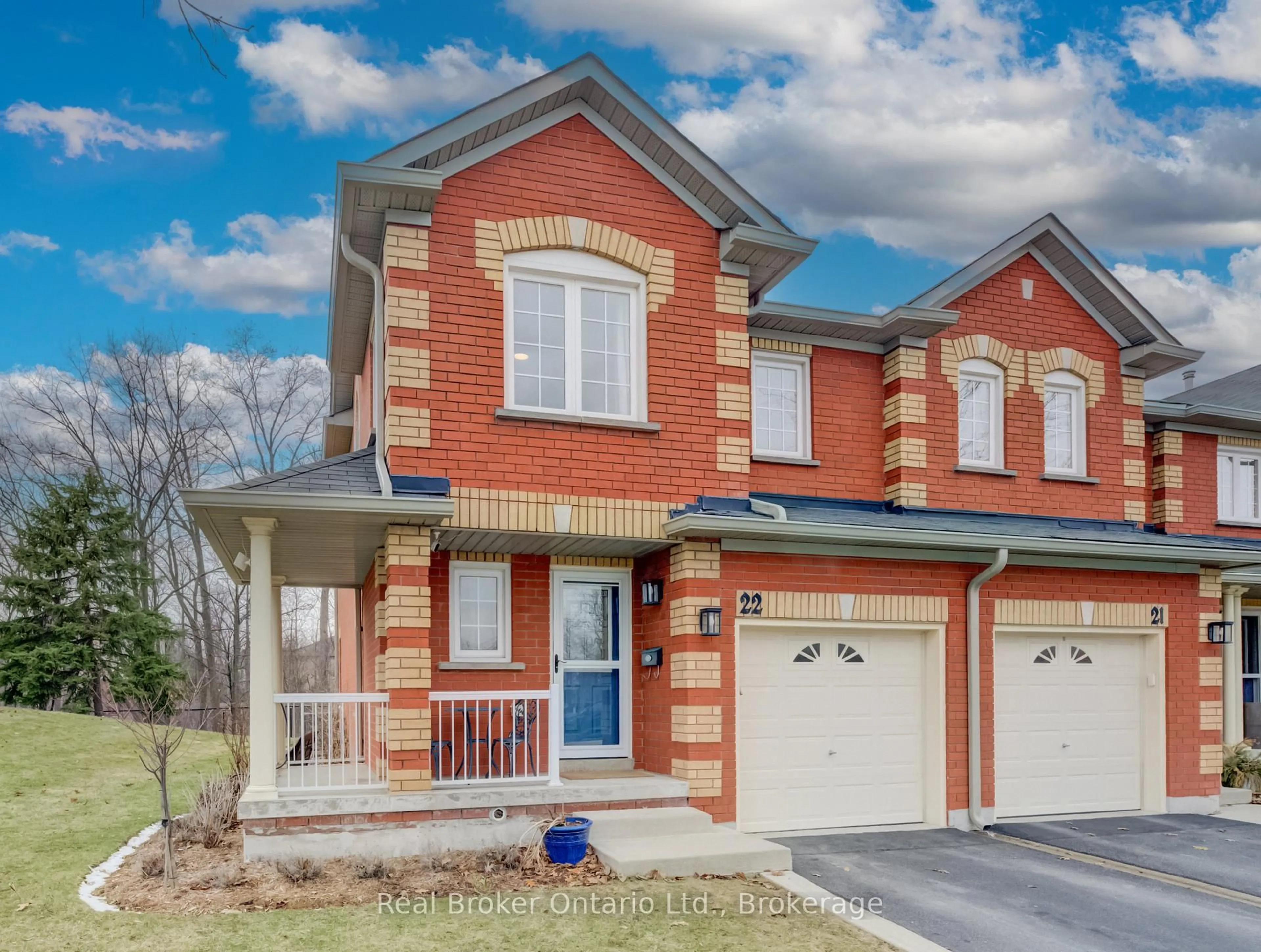 Home with brick exterior material, street for 2022 ATKINSON Dr #22, Burlington Ontario L7M 4H6