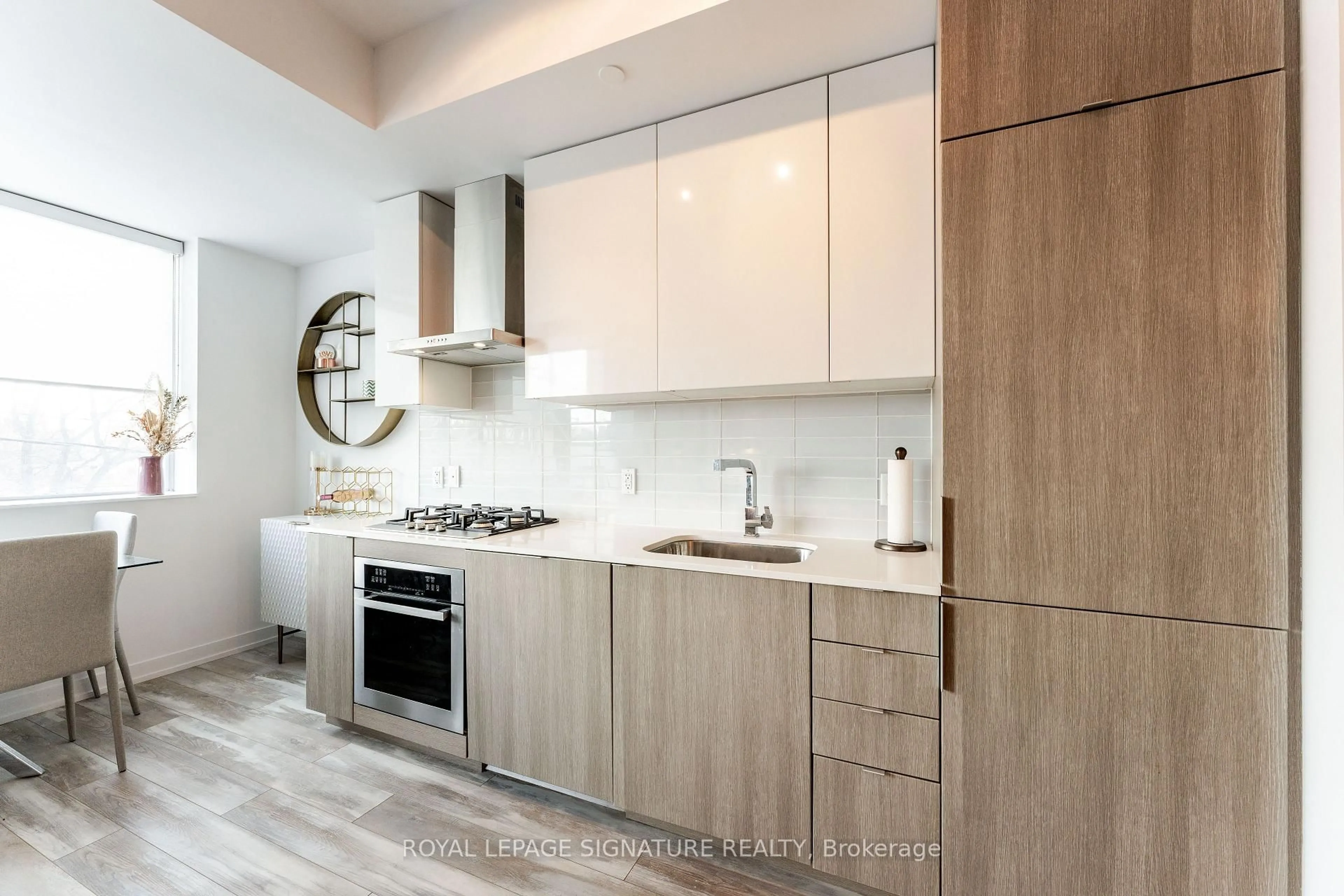 Standard kitchen, unknown for 38 Howard Park Ave #219, Toronto Ontario M6R 0A7