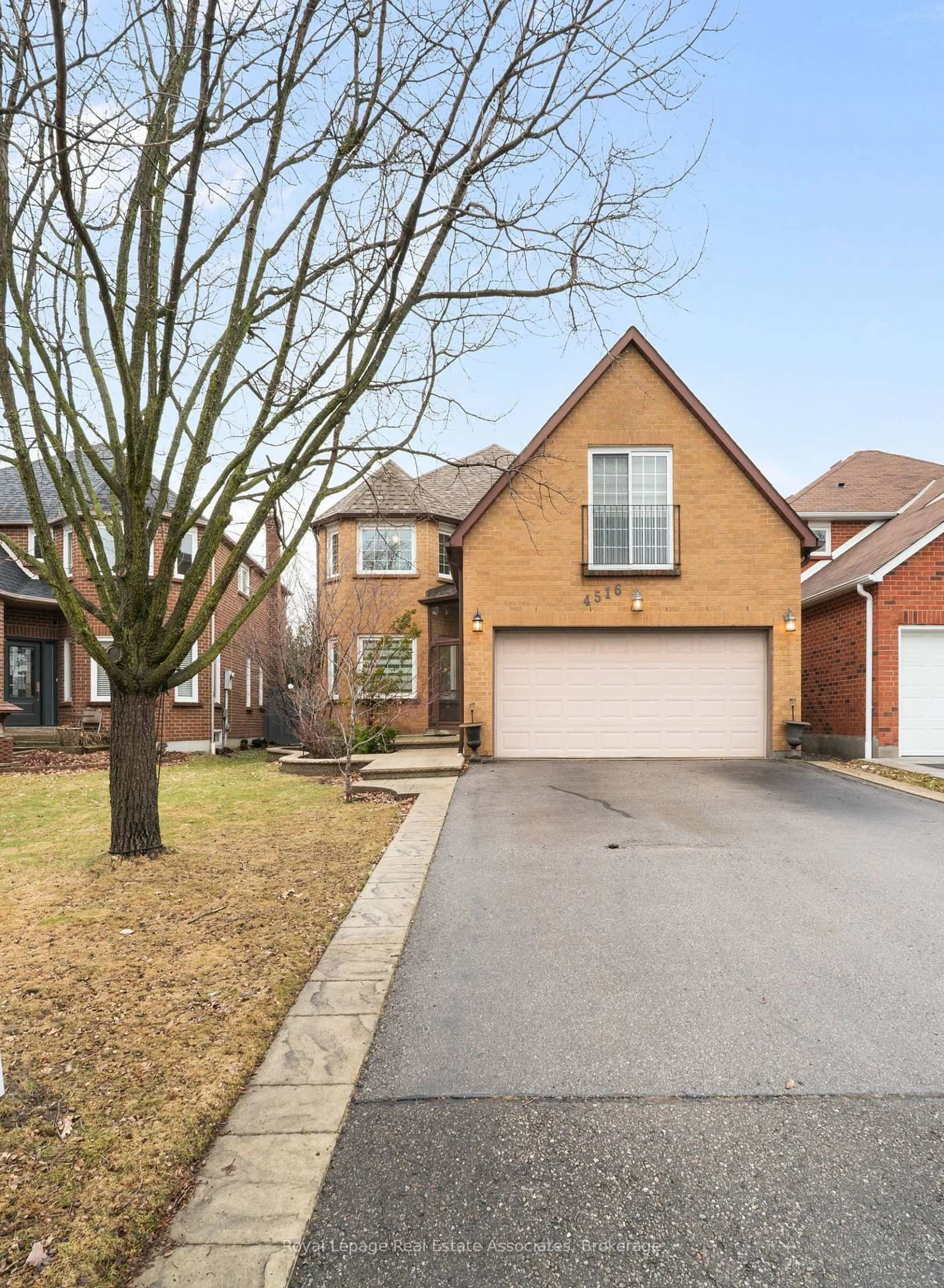 Home with brick exterior material, street for 4516 Gullfoot Circ, Mississauga Ontario L4Z 2J8