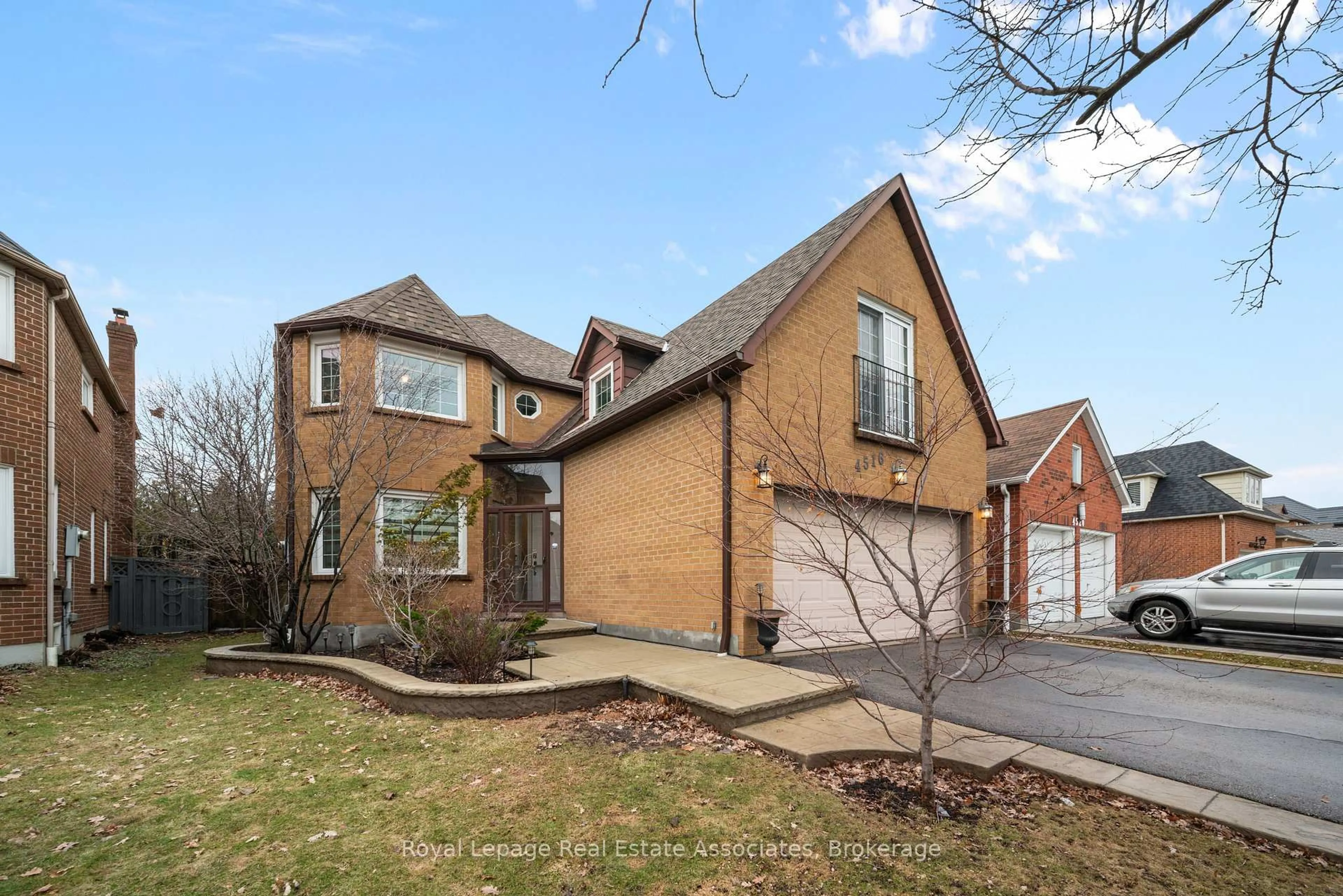 Home with brick exterior material, street for 4516 Gullfoot Circ, Mississauga Ontario L4Z 2J8