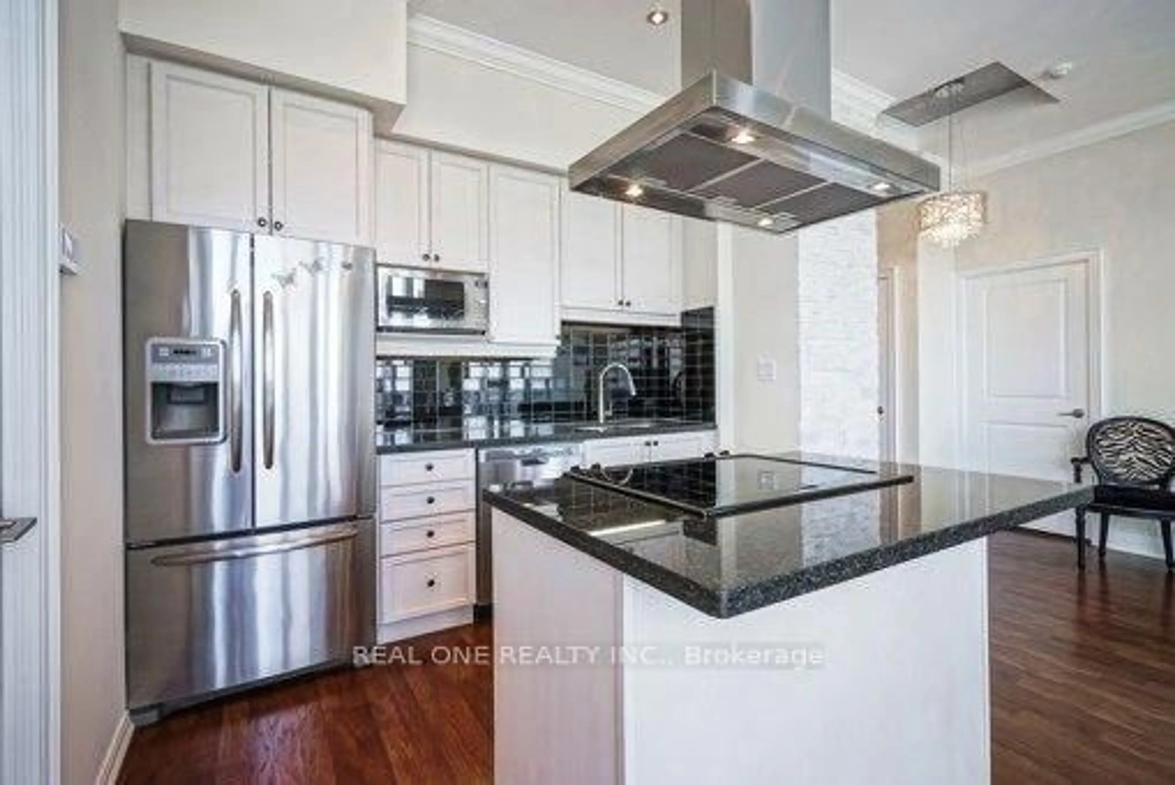 Contemporary kitchen, unknown for 60 Absolute Ave #5003, Mississauga Ontario L4Z 0A9