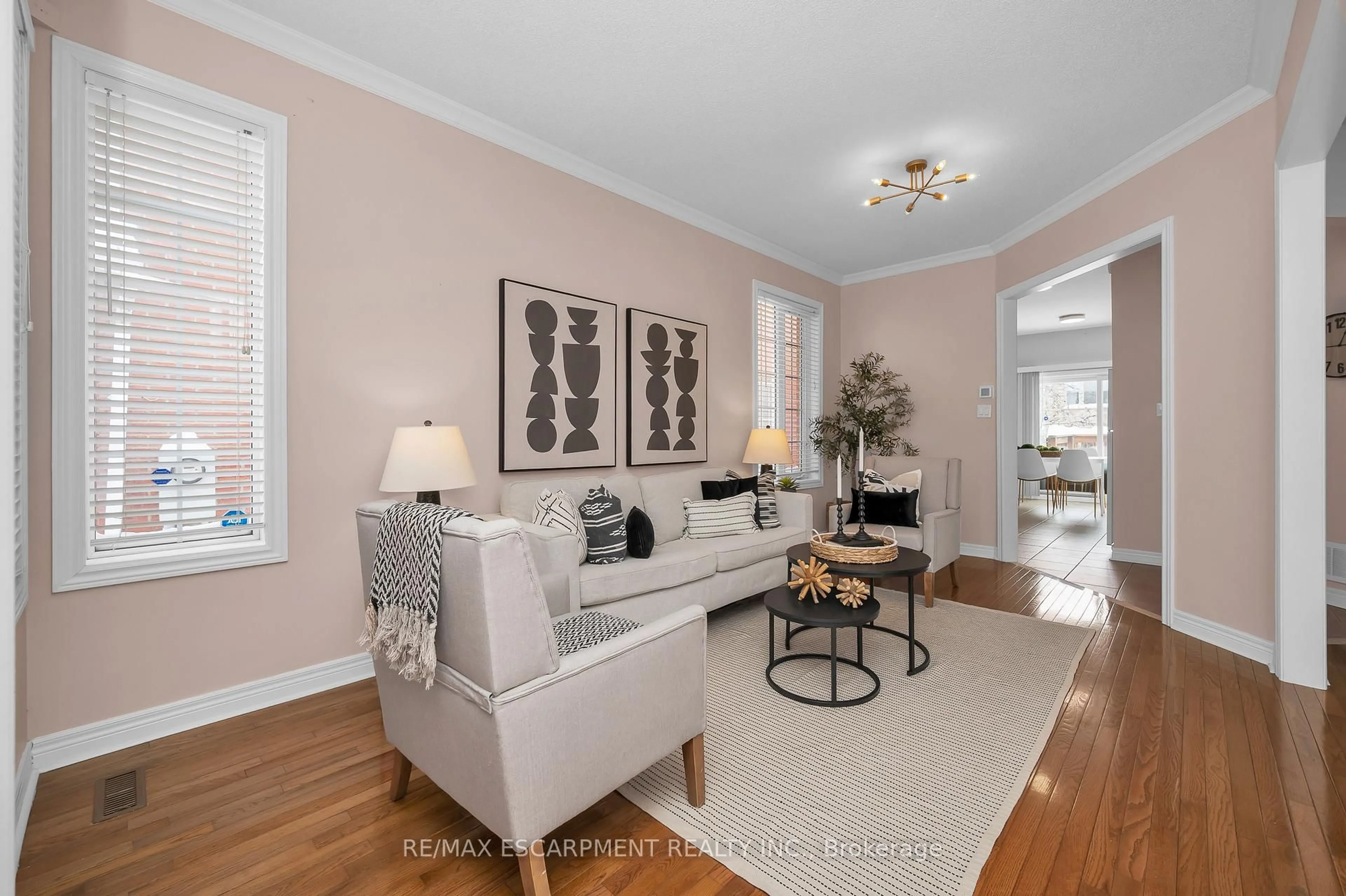 Living room with furniture, unknown for 2546 Nichols Dr, Oakville Ontario L6H 7L3