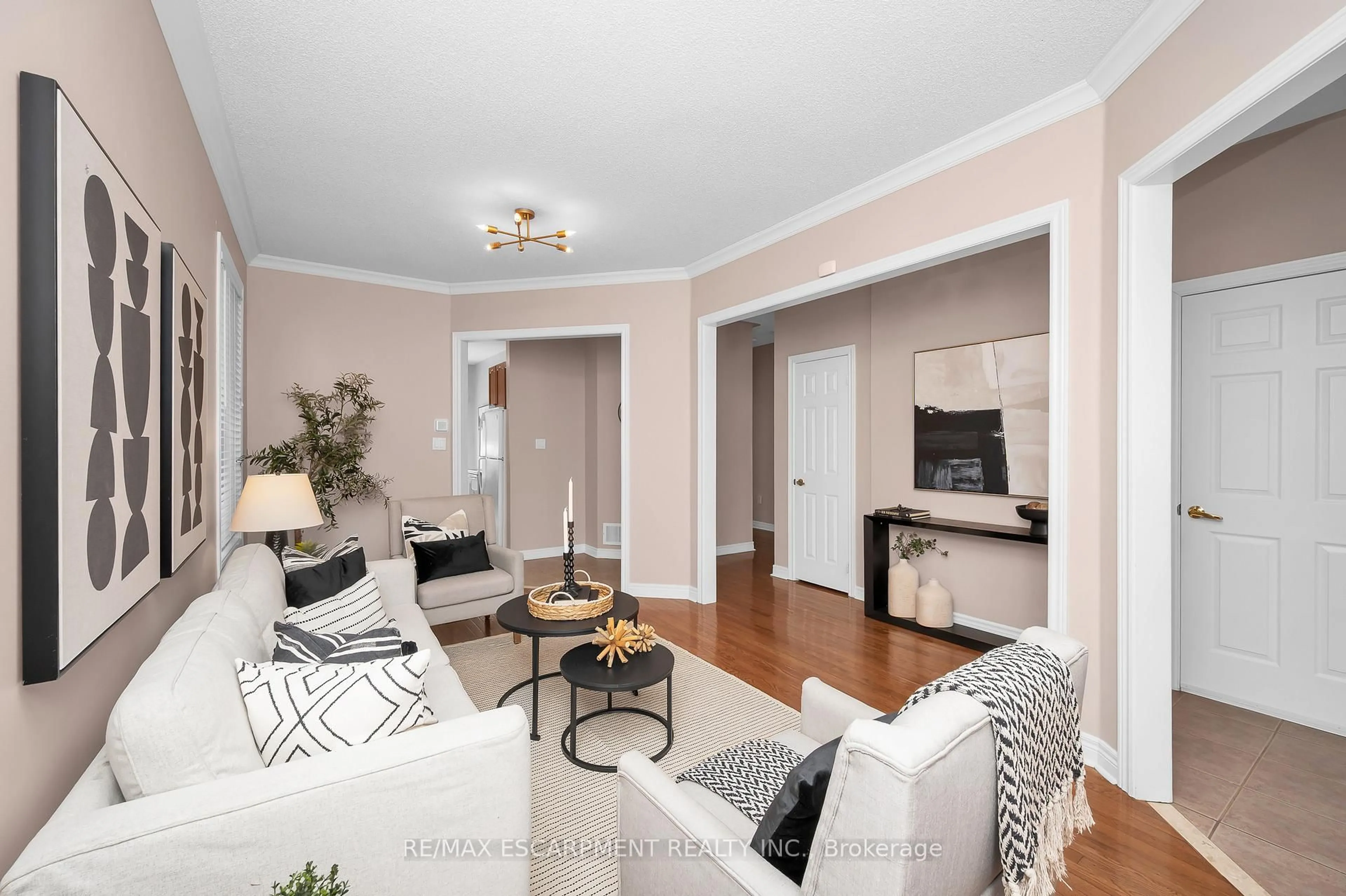 Living room with furniture, unknown for 2546 Nichols Dr, Oakville Ontario L6H 7L3