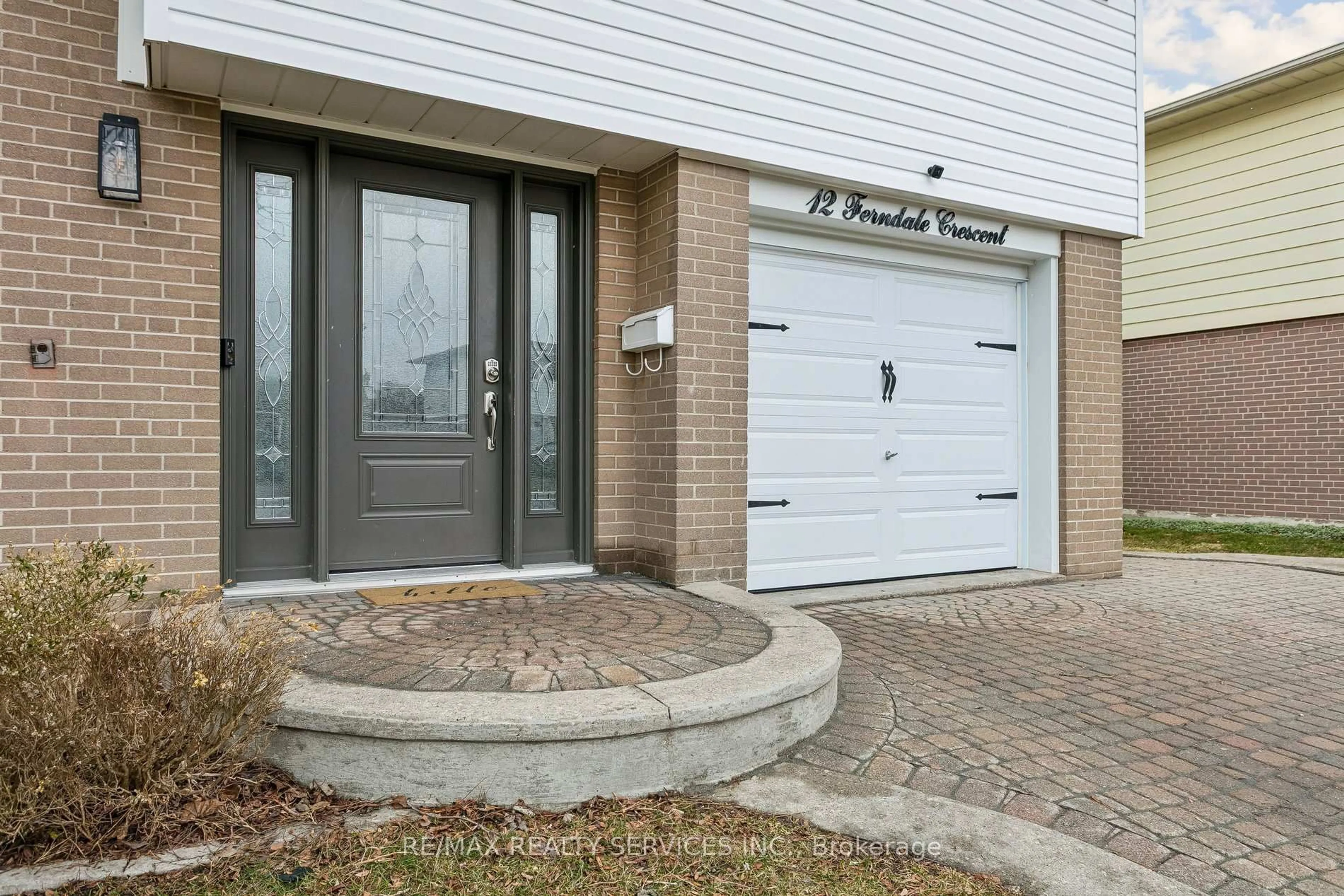 Unknown for 12 Ferndale Cres, Brampton Ontario L6W 1E9
