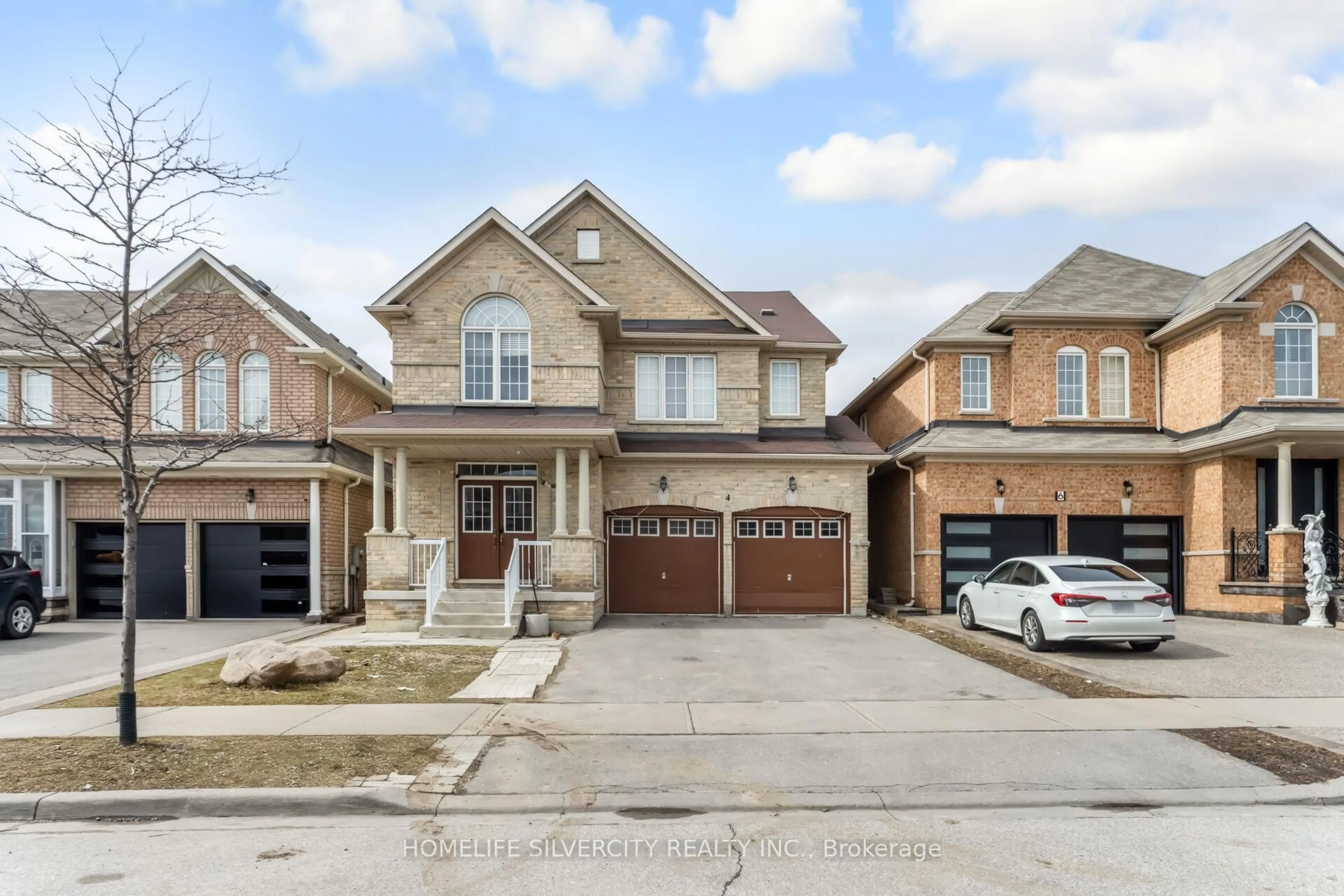 Home with brick exterior material, street for 4 FOSSIL St, Brampton Ontario L6P 3G6