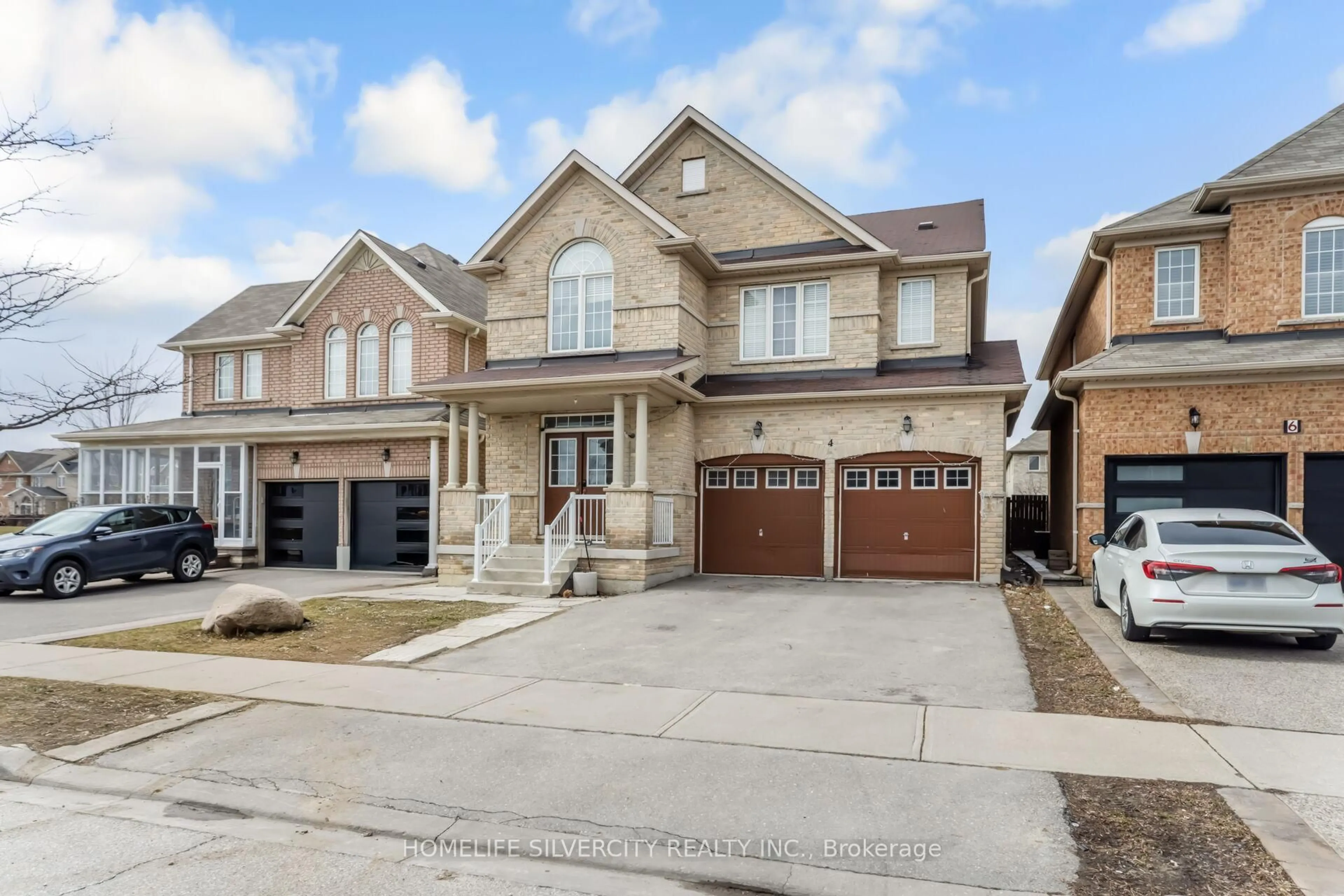 Home with brick exterior material, street for 4 FOSSIL St, Brampton Ontario L6P 3G6