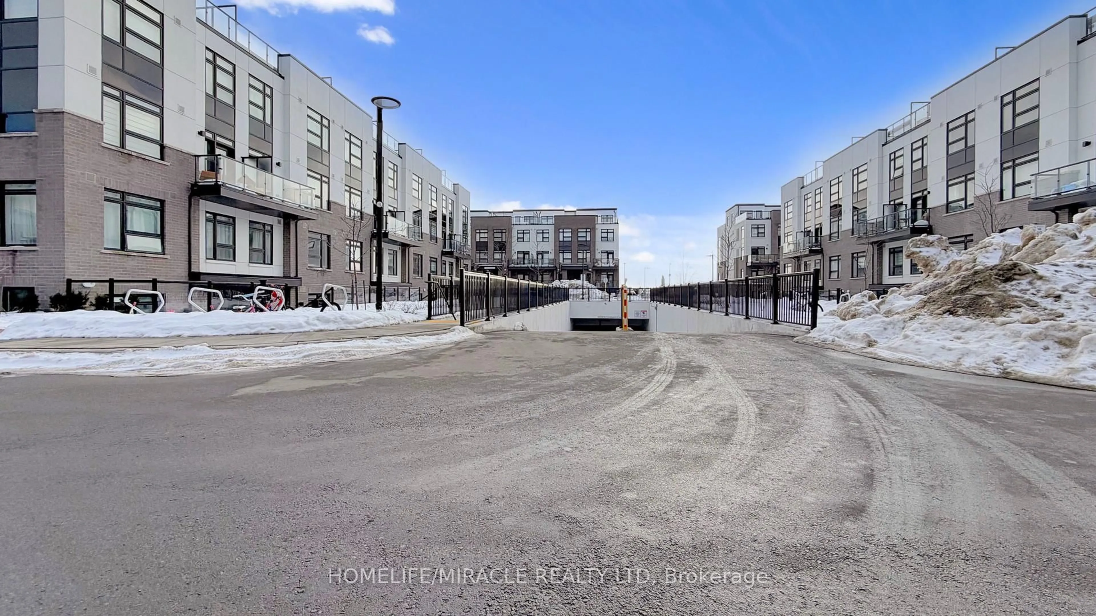 Parking for 1577 Rose Way #416, Milton Ontario L9E 1N4