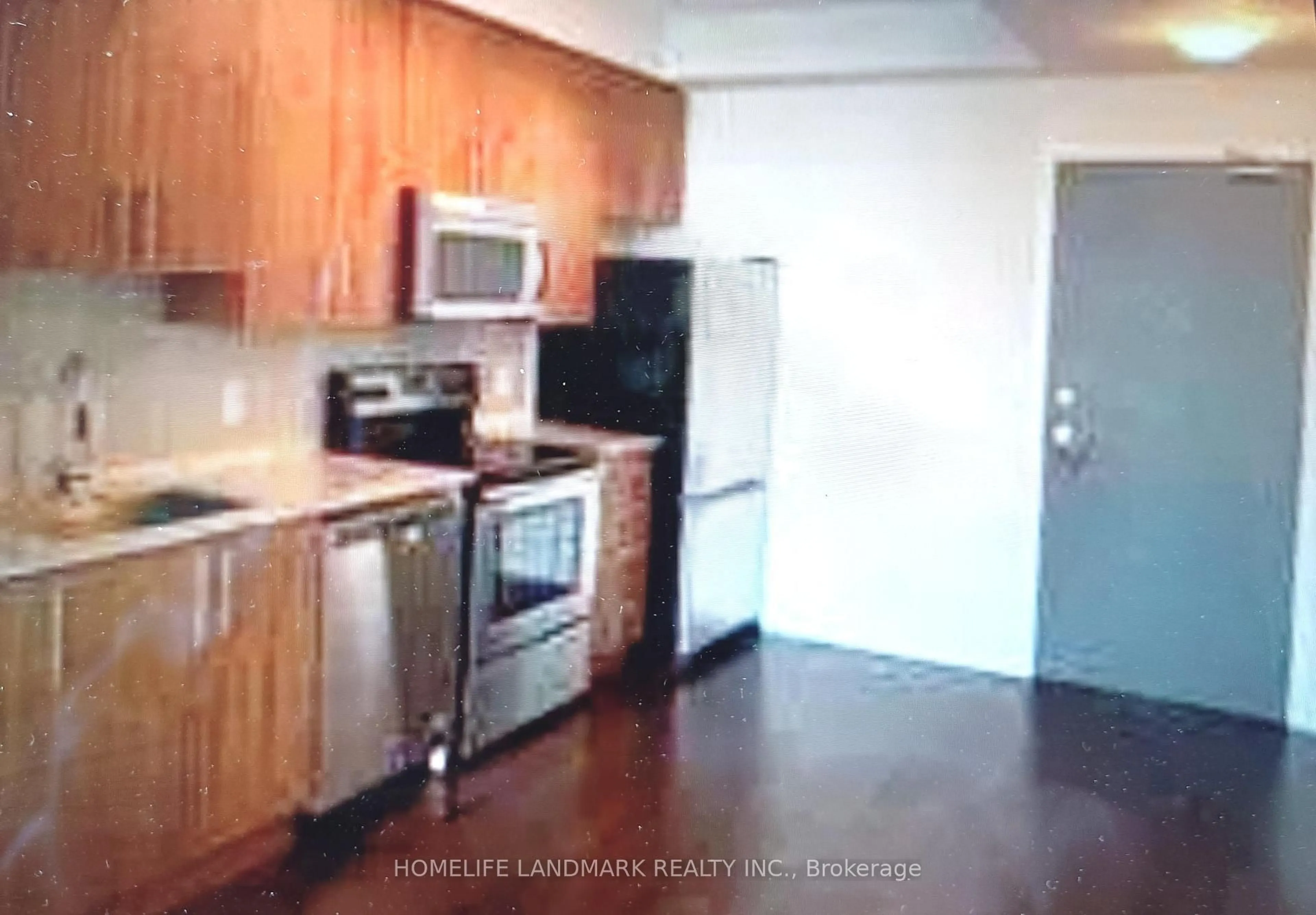 Standard kitchen, unknown for 4099 BRICKSTONE Mews #2604, Mississauga Ontario L5B 0G2