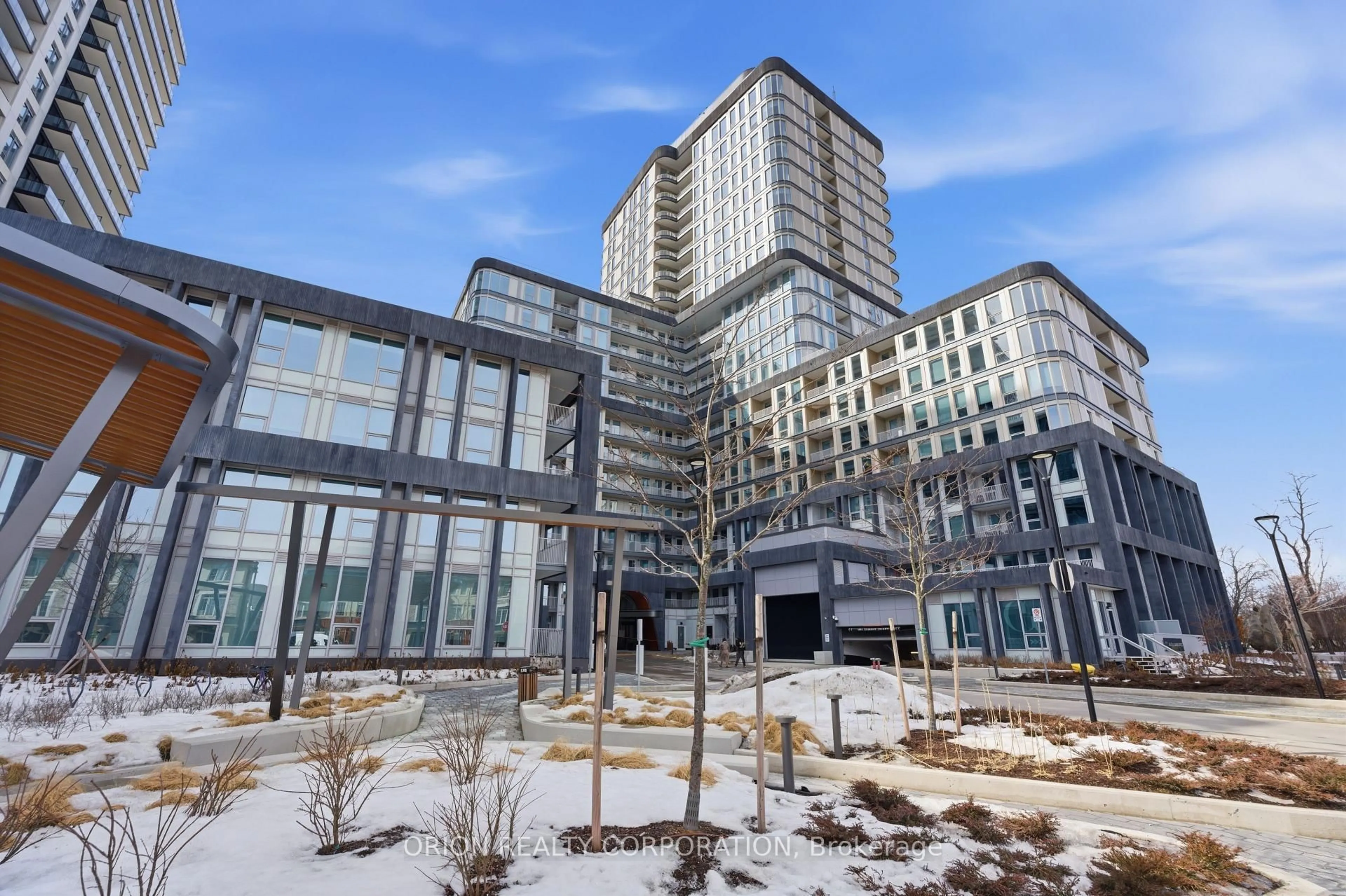 Indoor foyer for 3240 William Coltson Ave #1704, Oakville Ontario L6H 8C8