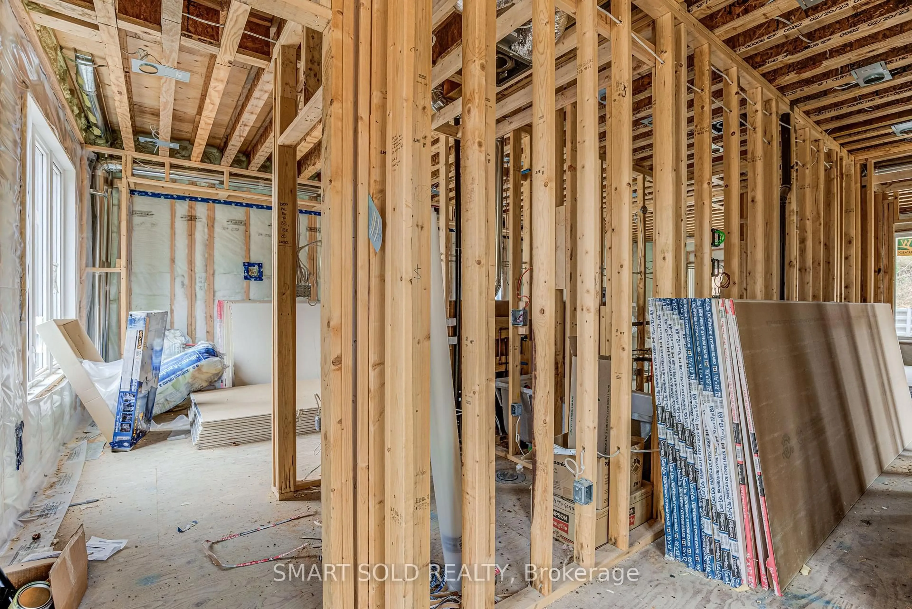 Unknown for 4 Forty Third St, Toronto Ontario M8W 3P6