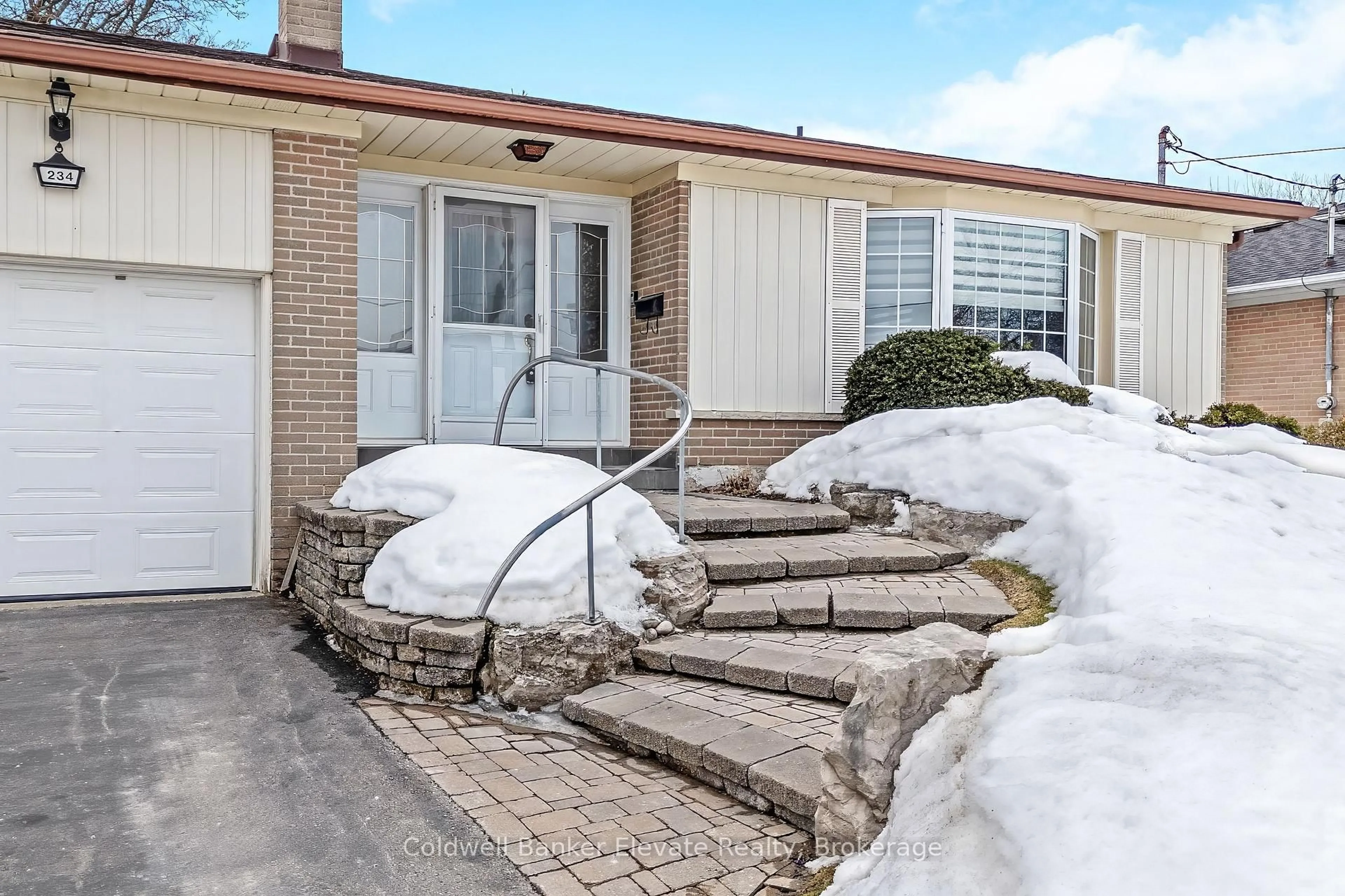 Unknown for 234 Delrex Blvd, Halton Hills Ontario L7G 4E9