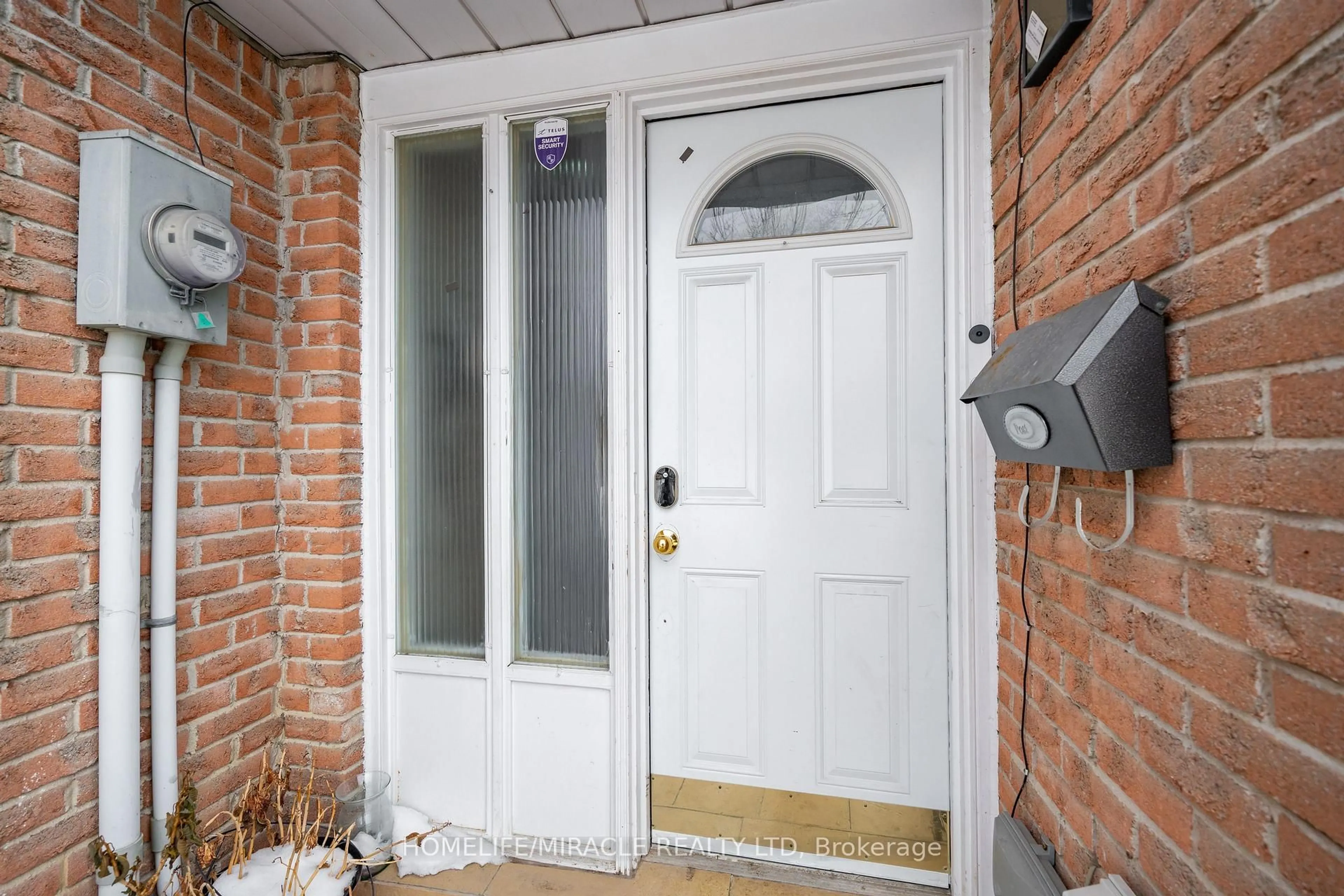 Indoor entryway for 150 Enderby Cres #150, Brampton Ontario L6T 4C7