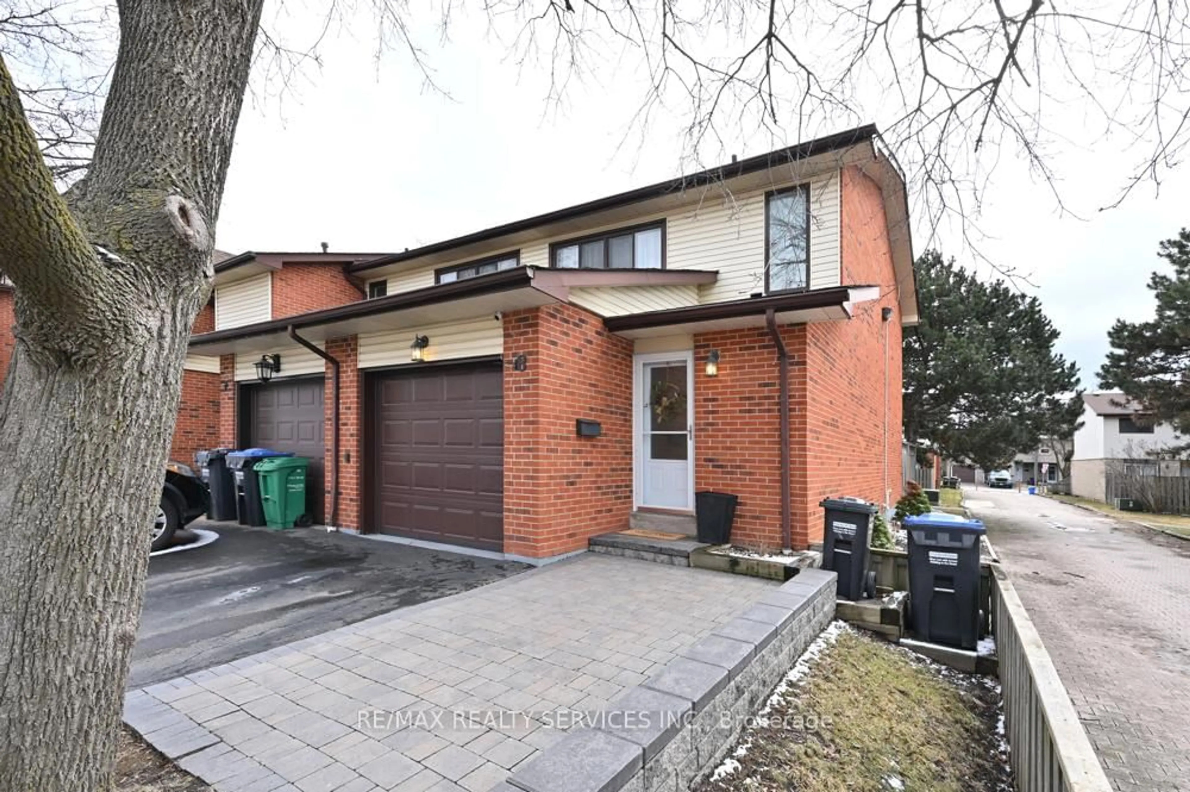 Home with brick exterior material, street for 8 Collins Cres, Brampton Ontario L6V 3M9