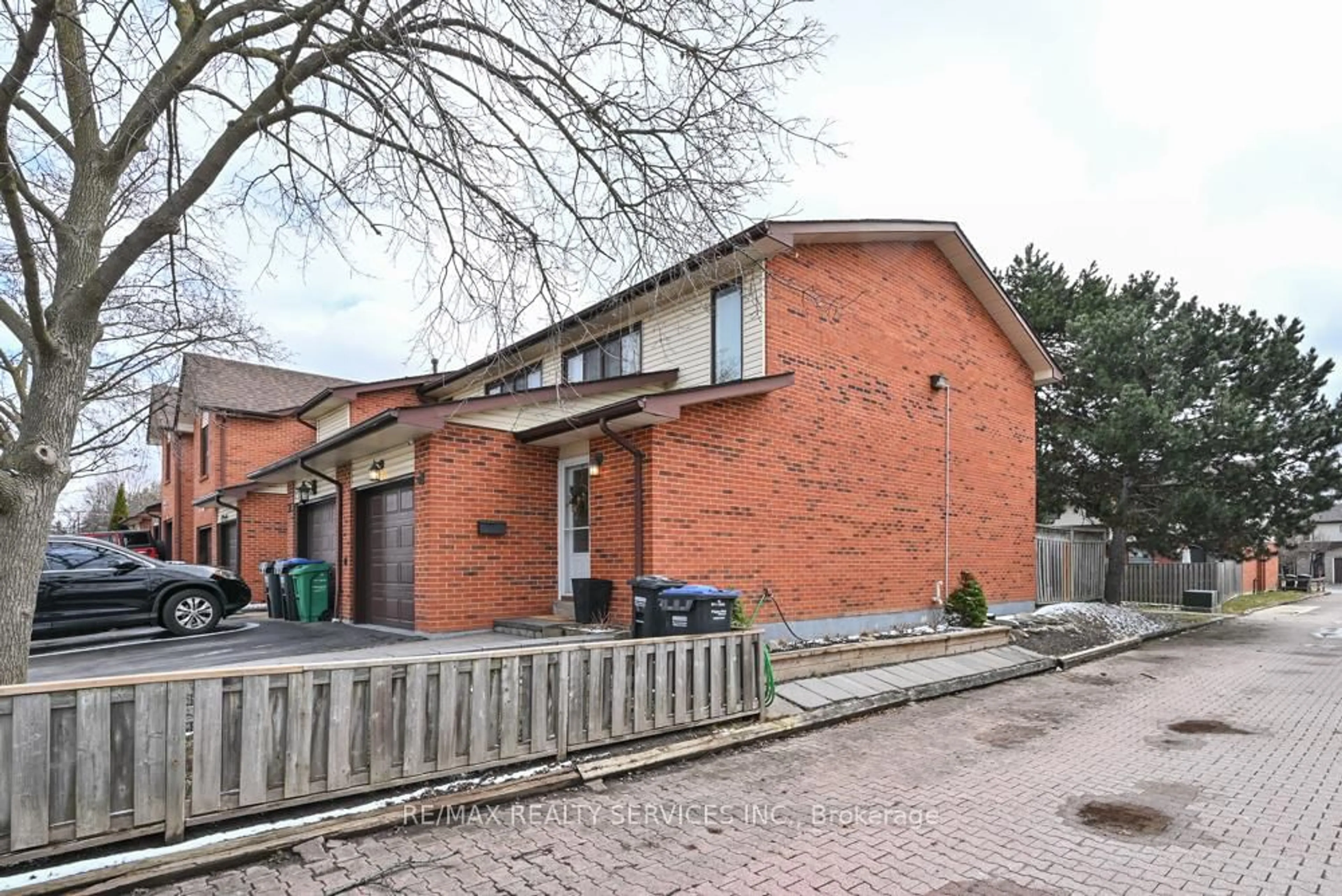 Home with brick exterior material, street for 8 Collins Cres, Brampton Ontario L6V 3M9