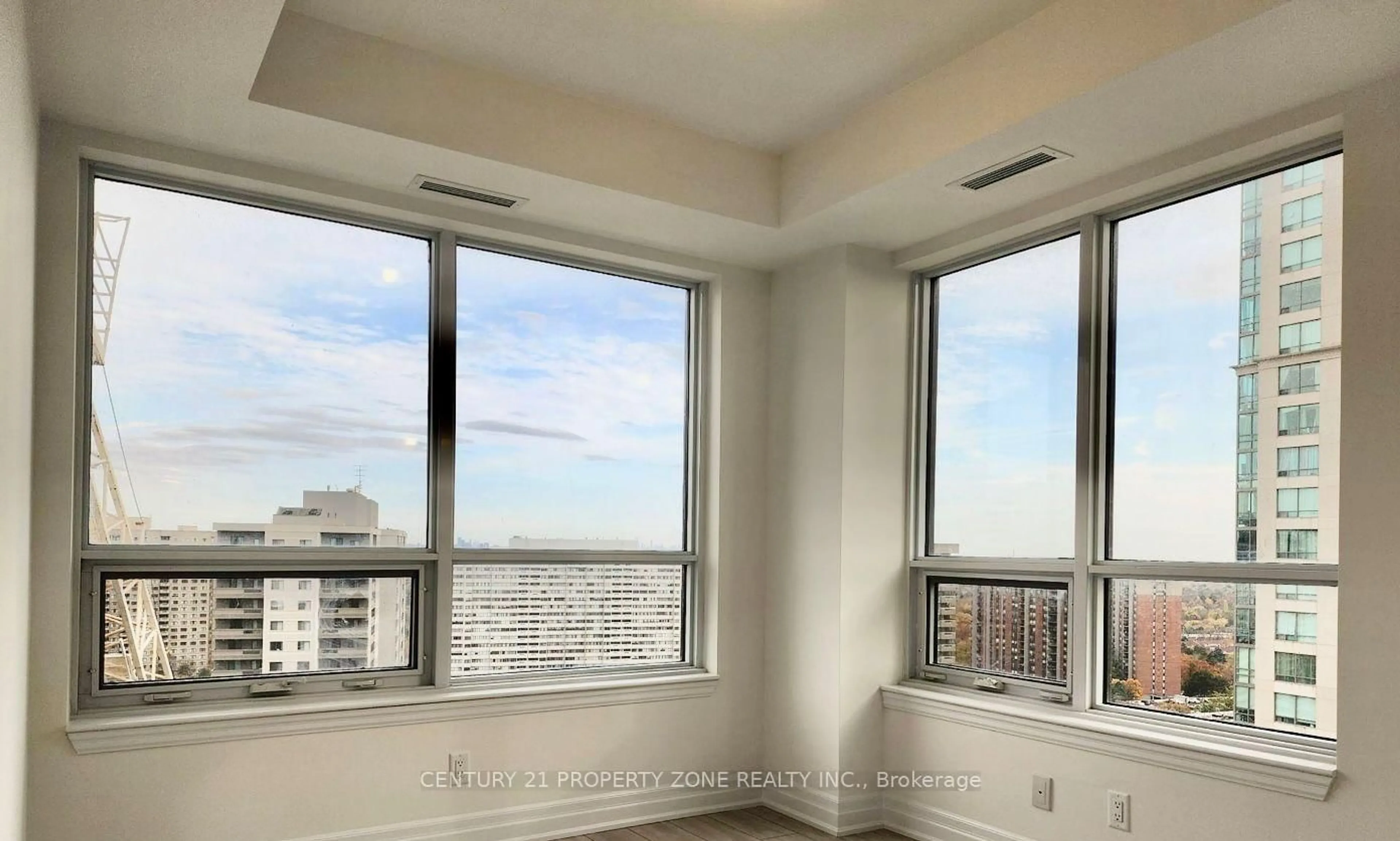 A pic of a room for 30 Elm Dr #2204, Mississauga Ontario L5B 0N6