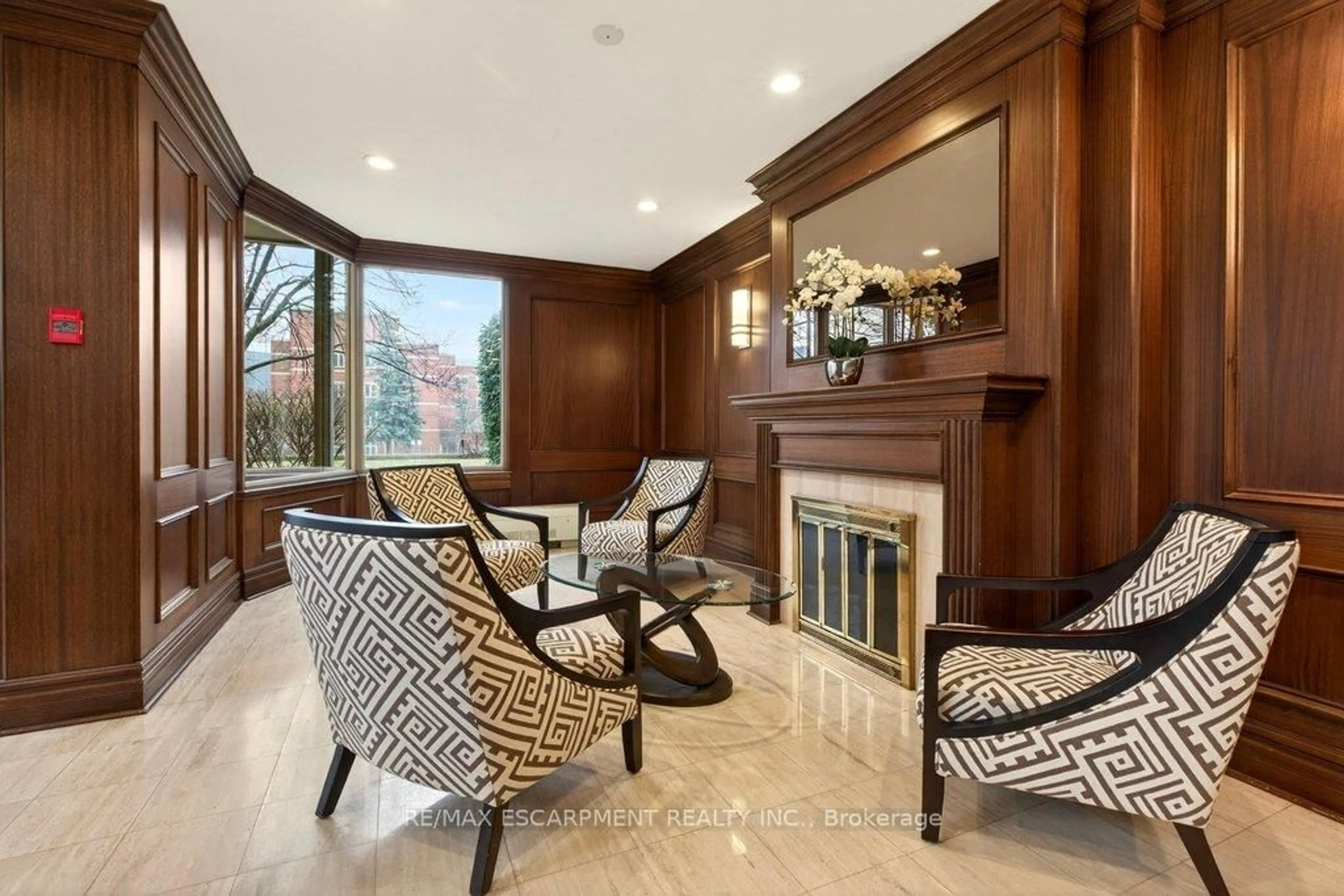 Unknown for 1201 North Shore Blvd #1001, Burlington Ontario L7S 1Z5