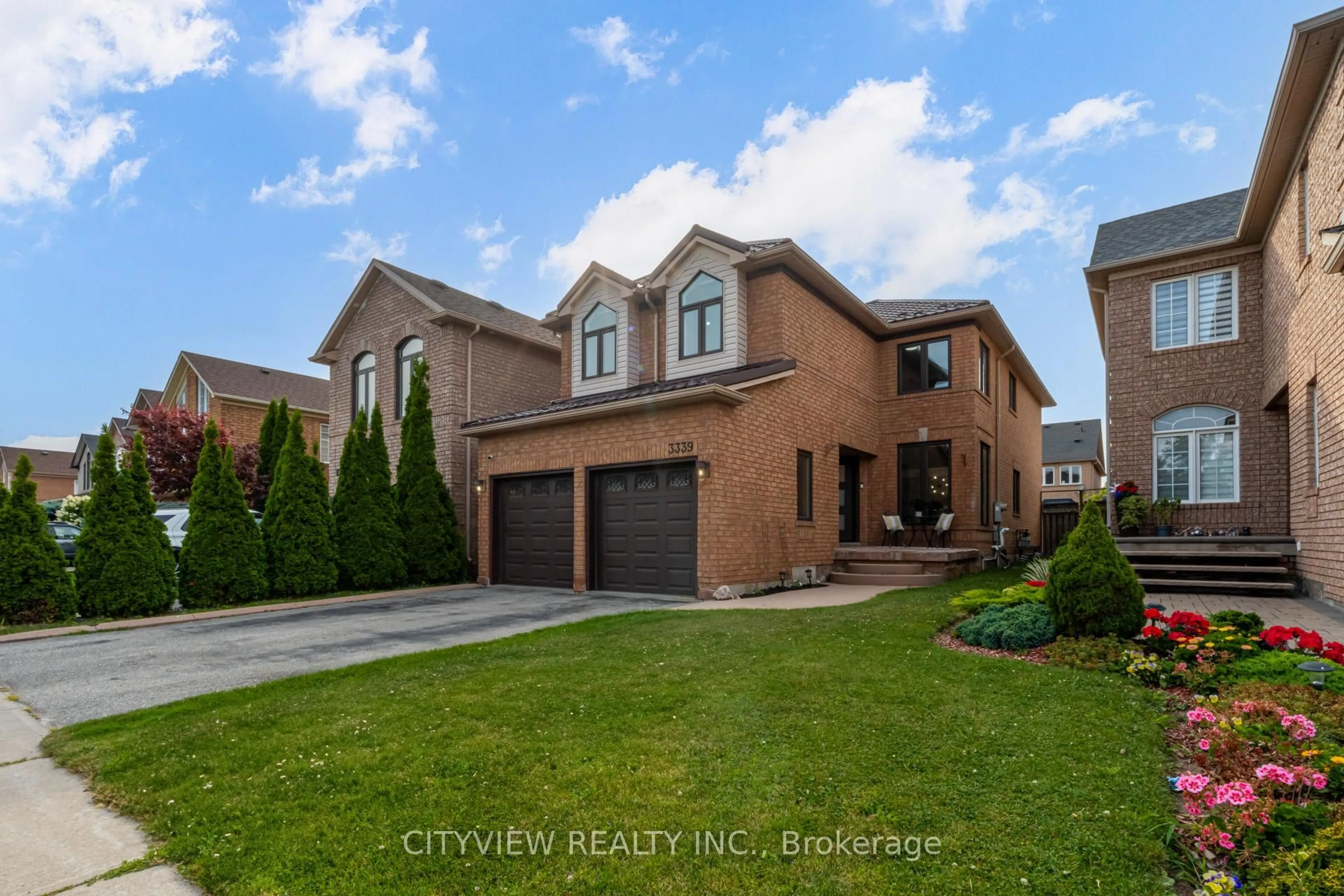 Home with brick exterior material, street for 3339 Cactus Gate, Mississauga Ontario L5N 8A5