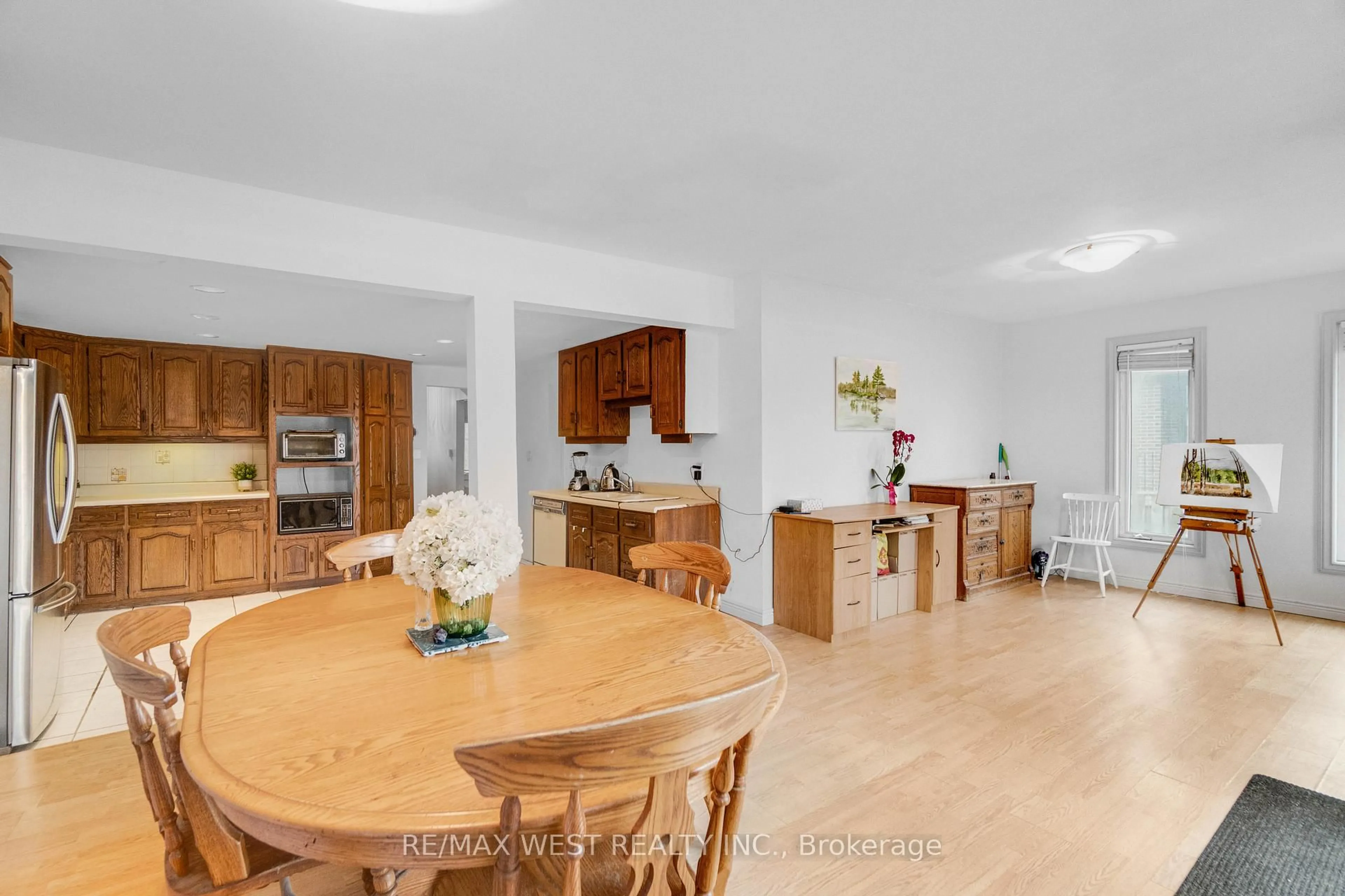 Unknown for 1518 Cawthra Rd, Mississauga Ontario L5G 4L2