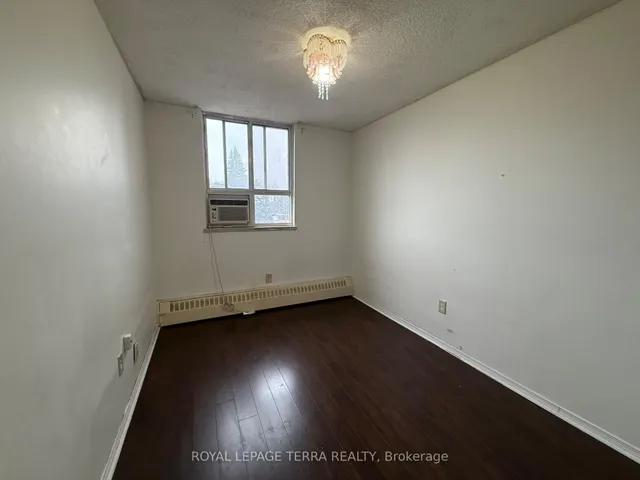 1615 Bloor St #305, Mississauga 5