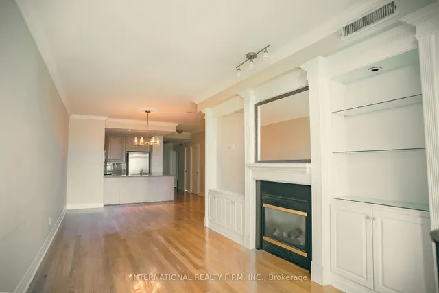 80 Palace Pier Crt #PH502, Toronto 4