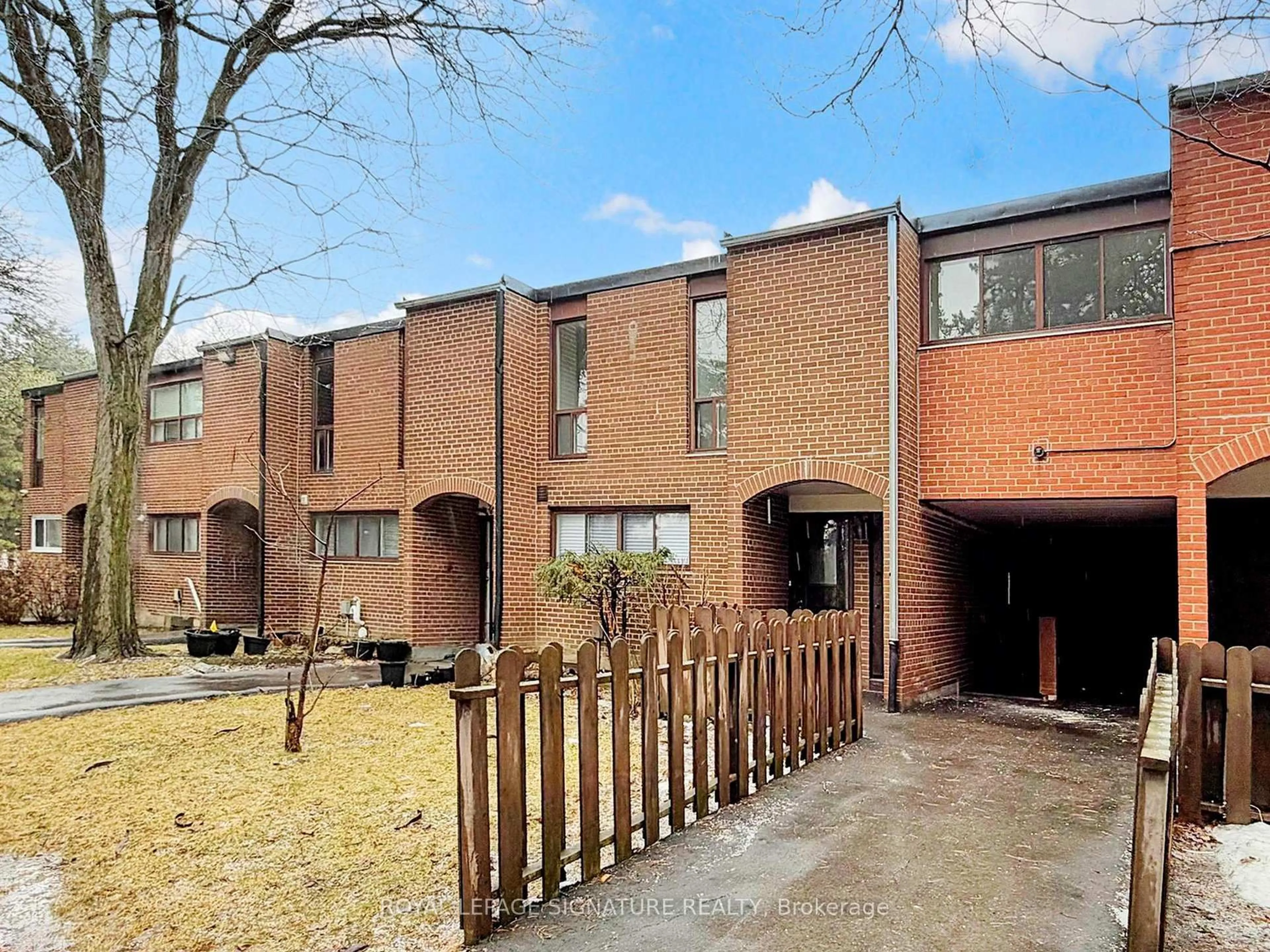 Home with brick exterior material, street for 374 Driftwood Ave #4, Toronto Ontario M3N 2P5