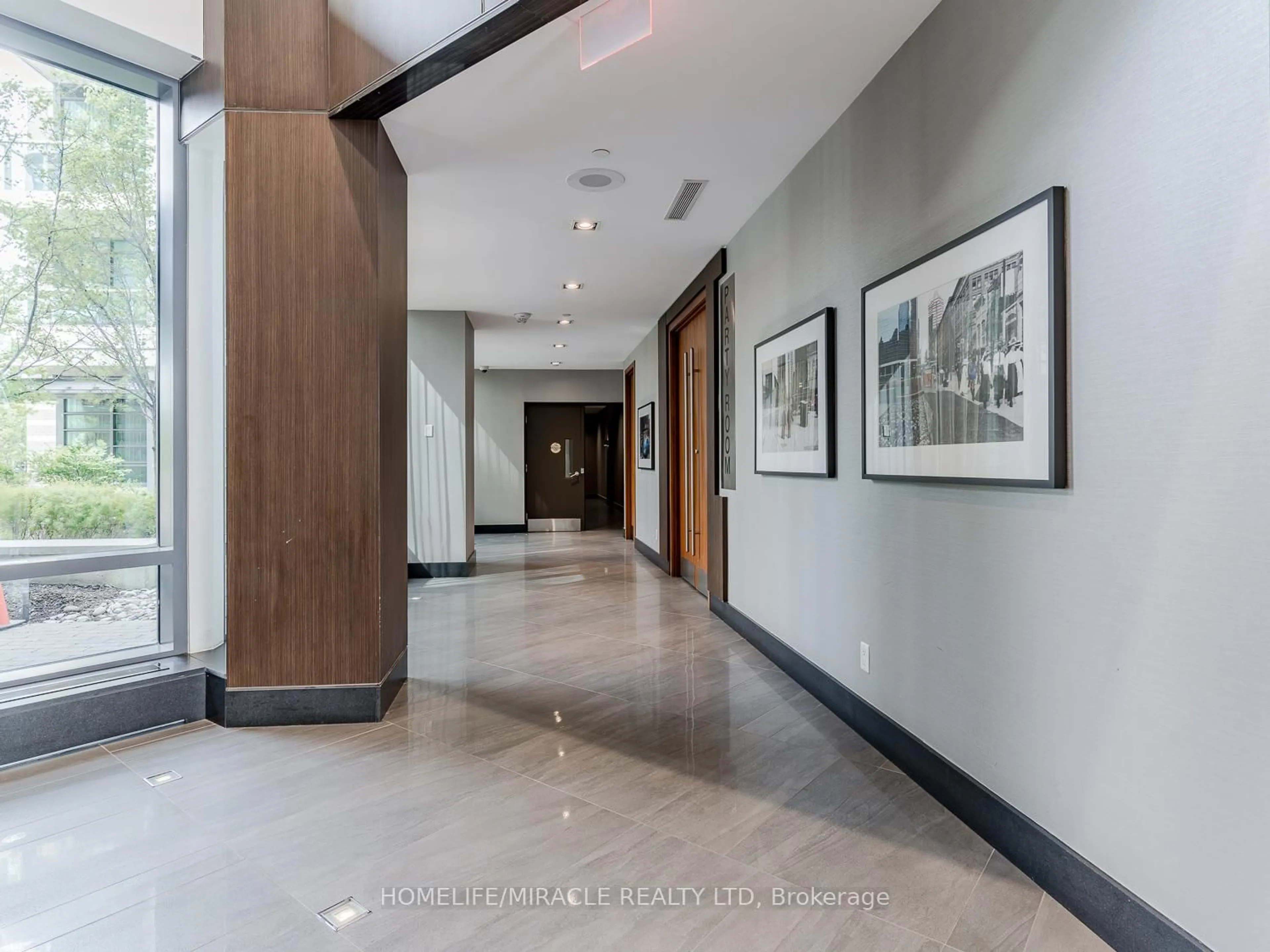 Indoor foyer for 215 Sherway Gardens Rd #1606, Toronto Ontario M9C 0A4